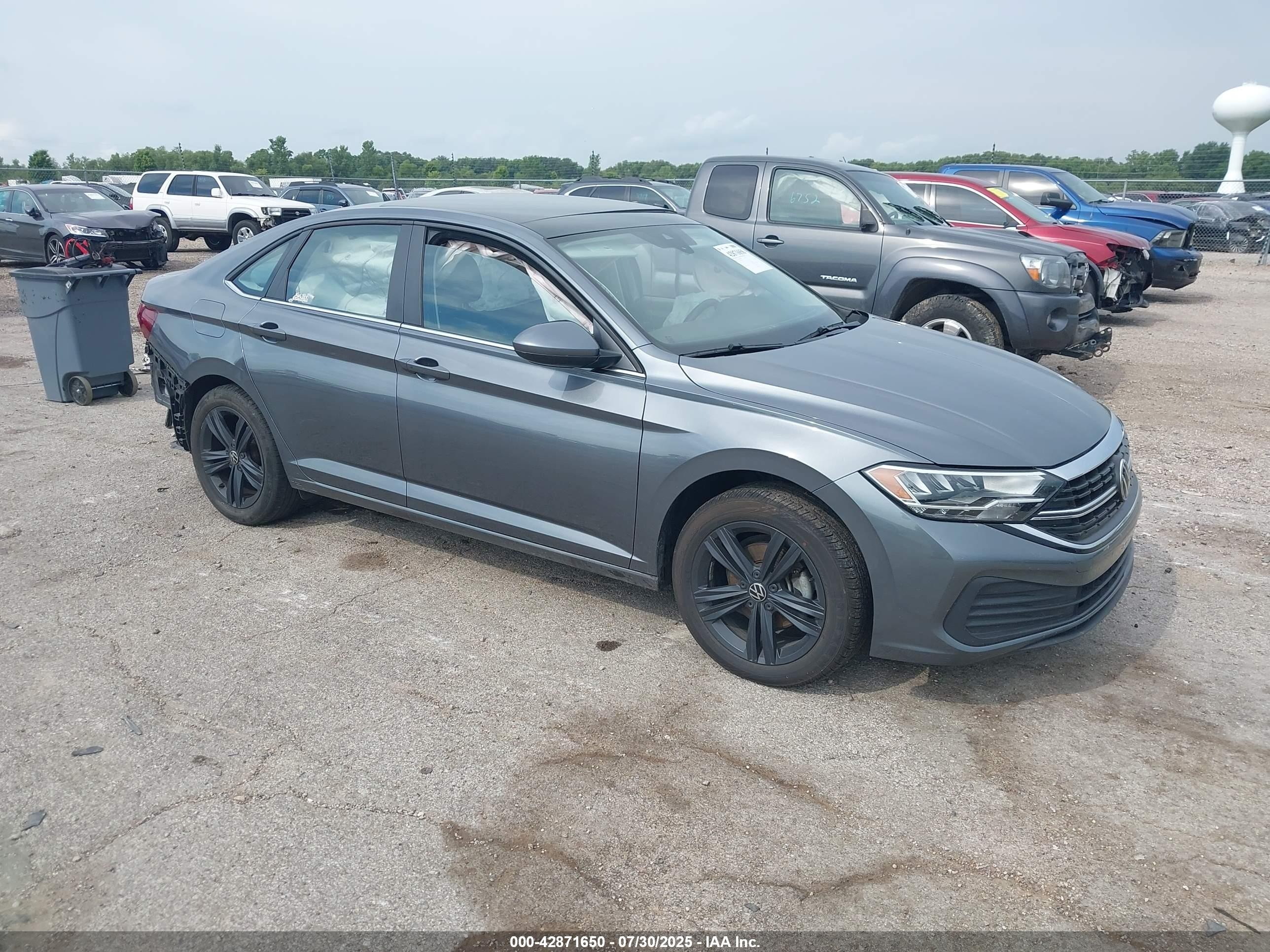 3VW7M7BU1PM025621