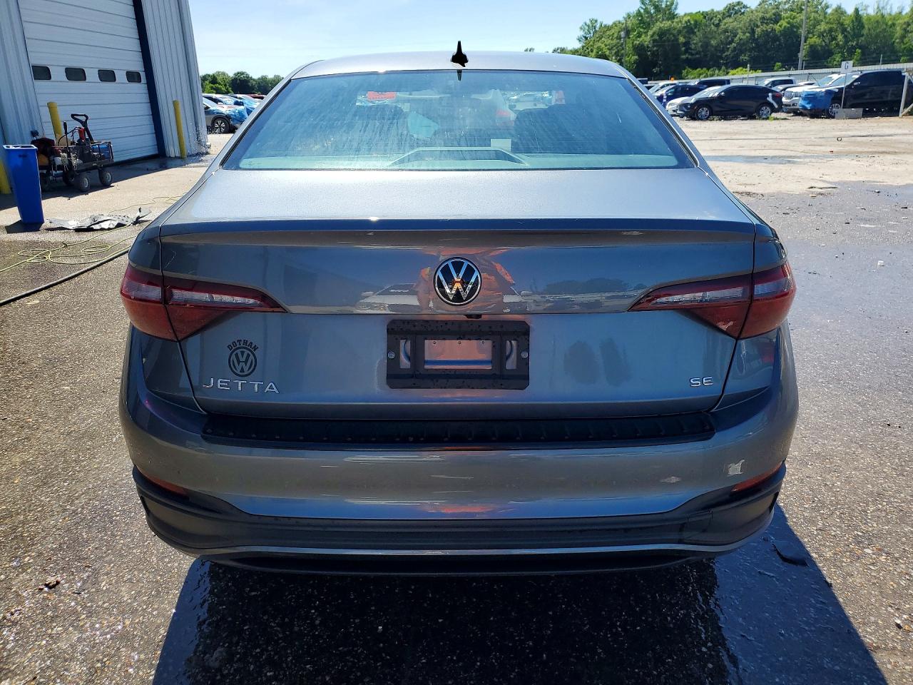 2024 Volkswagen Jetta Se Charcoal vin: 3VW7M7BU8RM017129