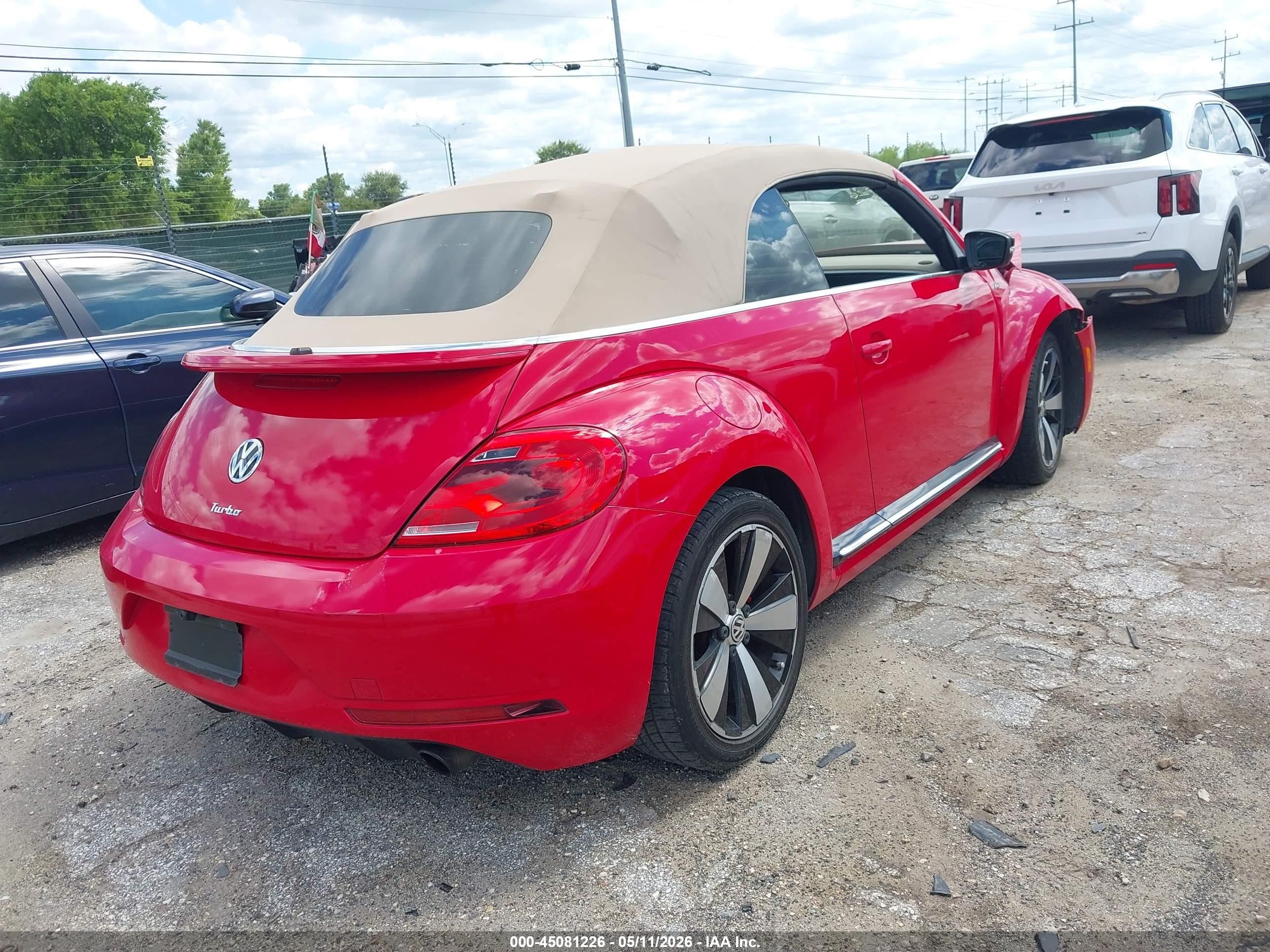 2015 Volkswagen Beetle 2.0t R-line Red vin: 3VW7S7AT1FM806930