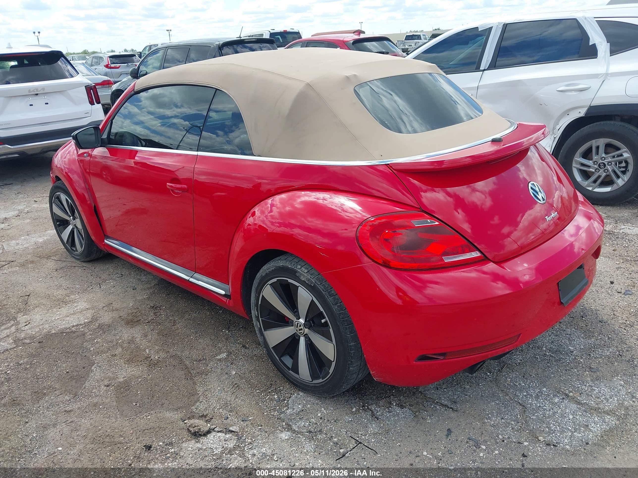 2015 Volkswagen Beetle 2.0t R-line Red vin: 3VW7S7AT1FM806930