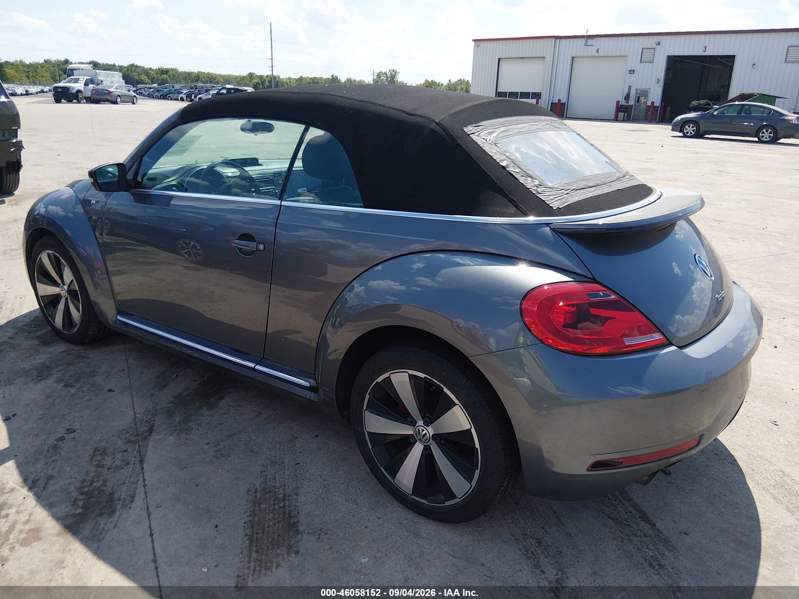 2014 Volkswagen Beetle 2.0t R-line Gray vin: 3VW7T7AT0EM819549