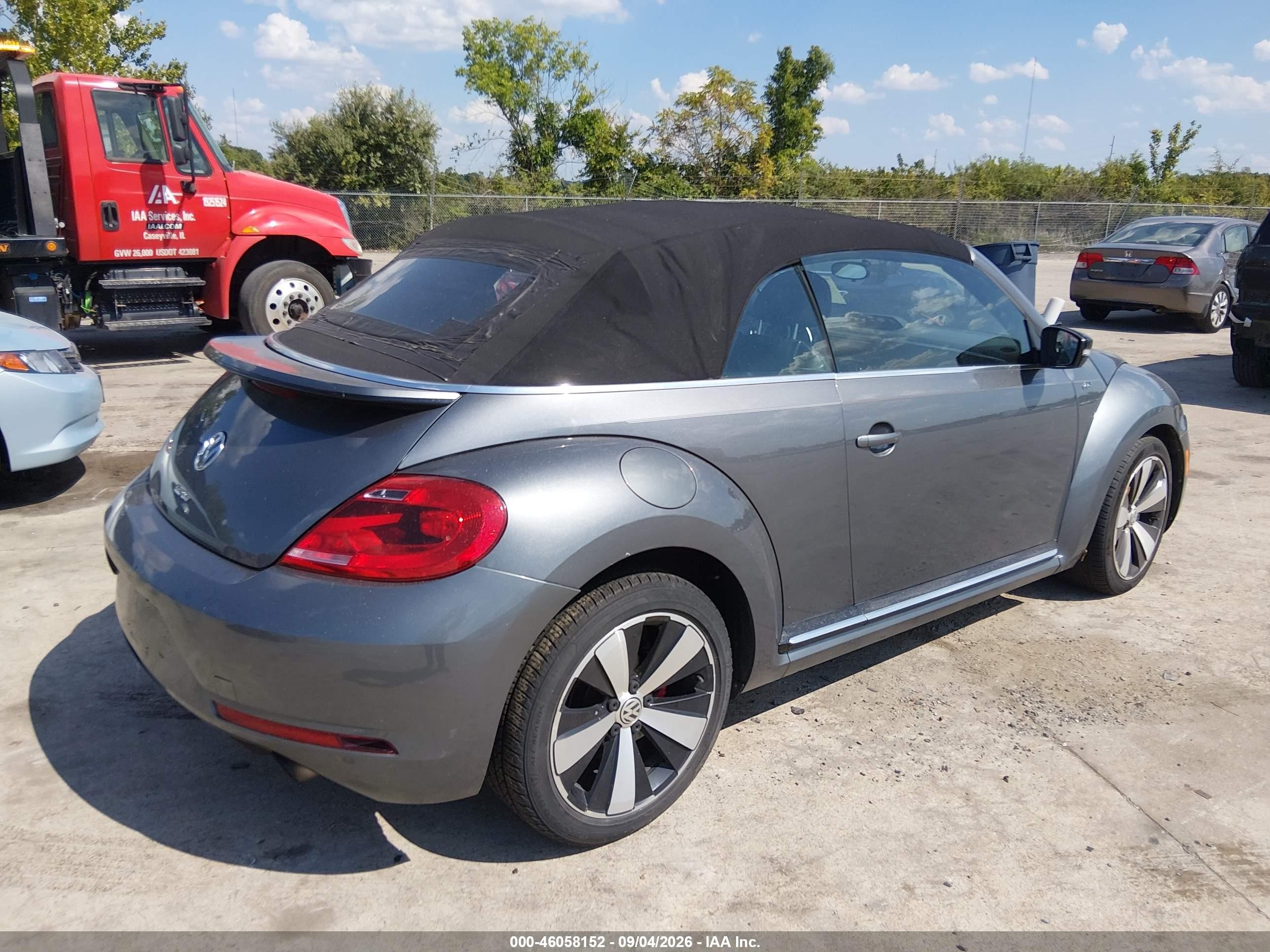 2014 Volkswagen Beetle 2.0t R-line Gray vin: 3VW7T7AT0EM819549