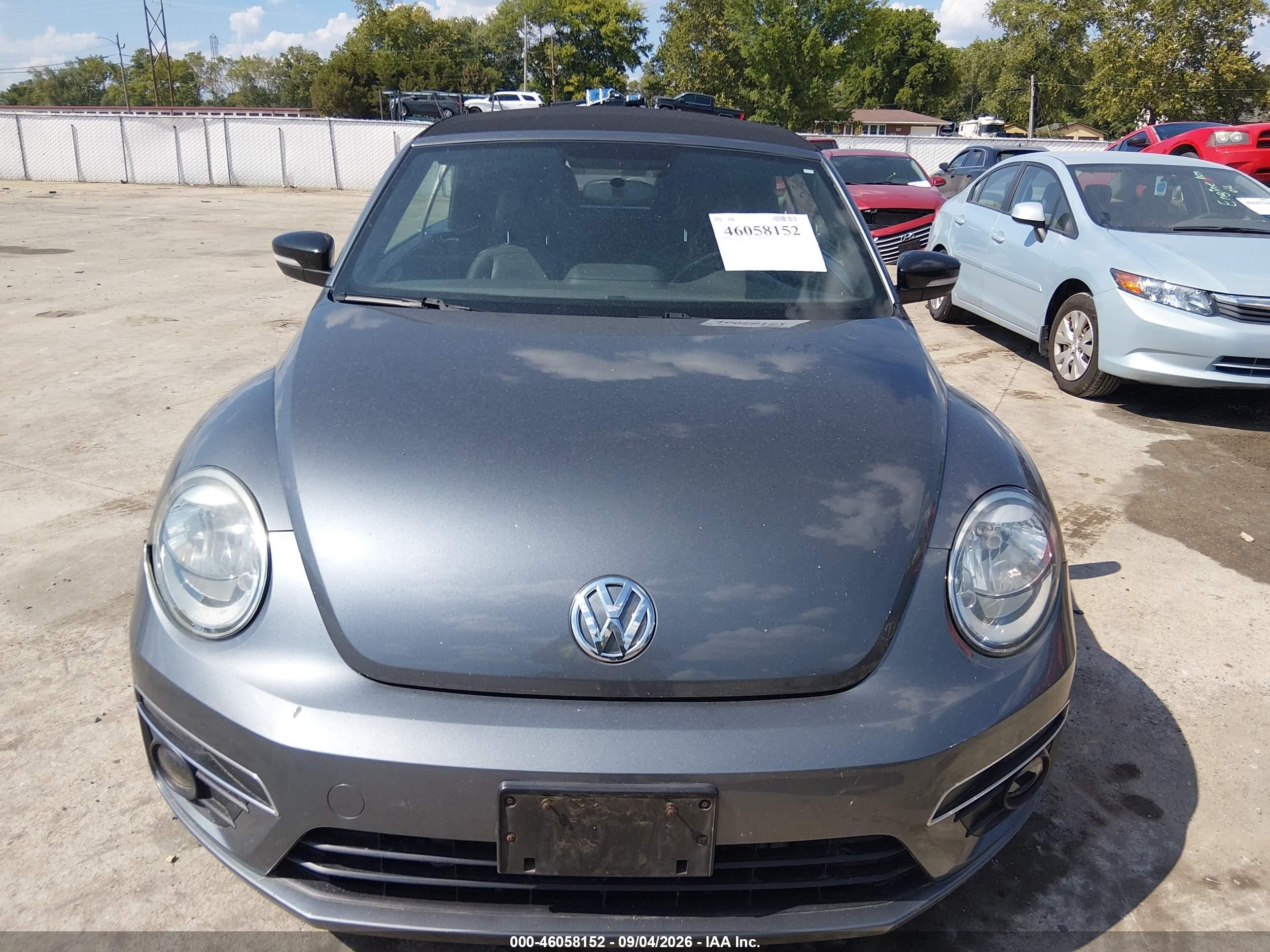 2014 Volkswagen Beetle 2.0t R-line Gray vin: 3VW7T7AT0EM819549