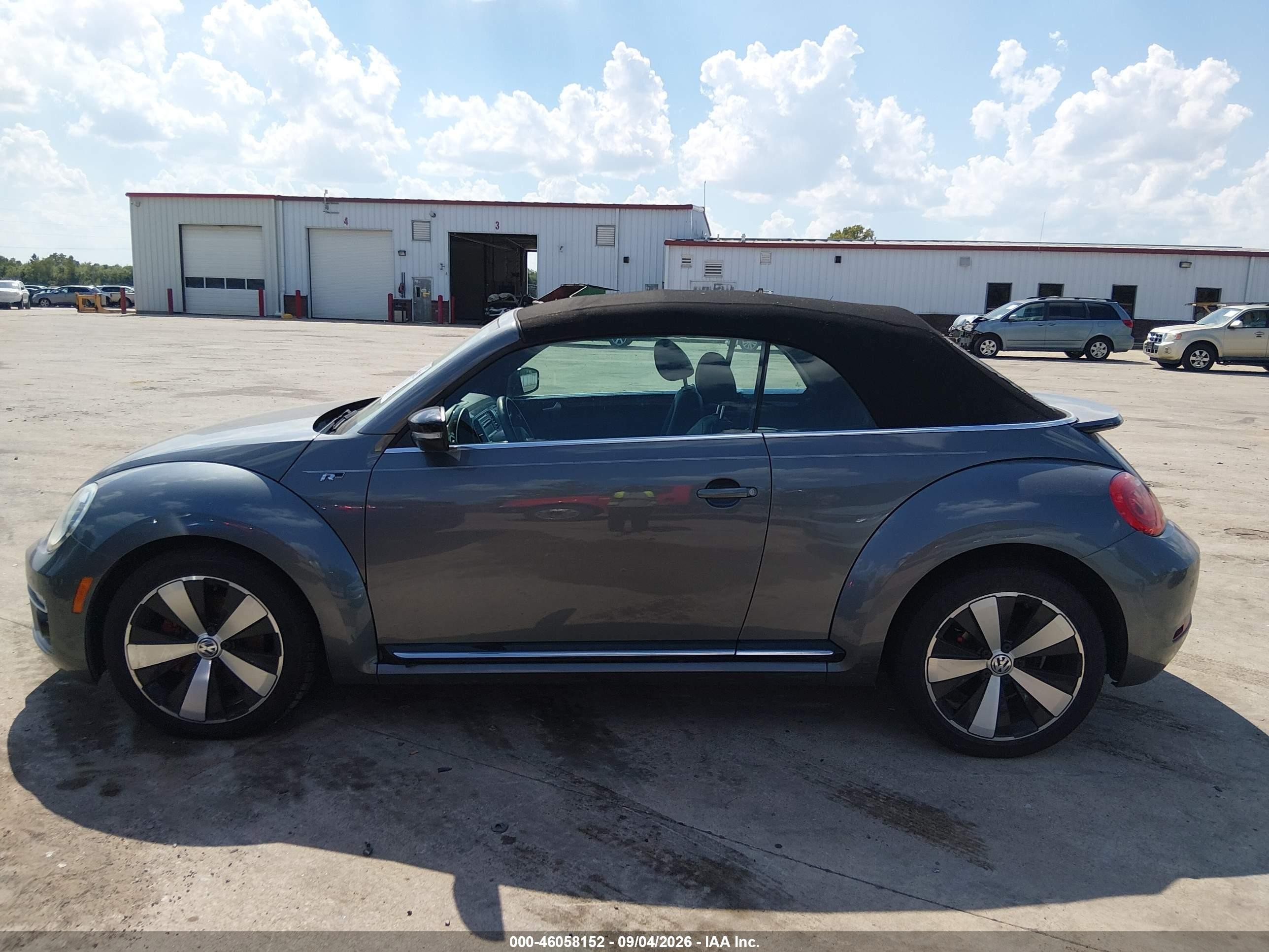 2014 Volkswagen Beetle 2.0t R-line Gray vin: 3VW7T7AT0EM819549