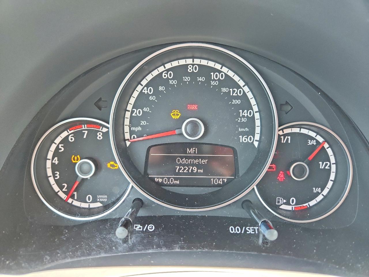 2014 Volkswagen Beetle Turbo Red vin: 3VW7T7AT2EM823120