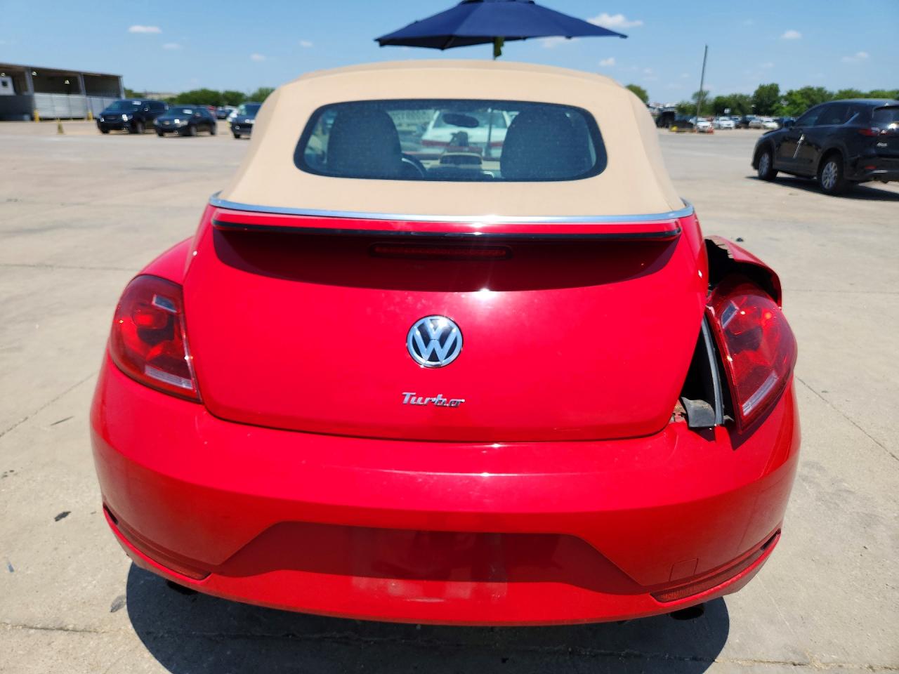 2014 Volkswagen Beetle Turbo Red vin: 3VW7T7AT2EM823120