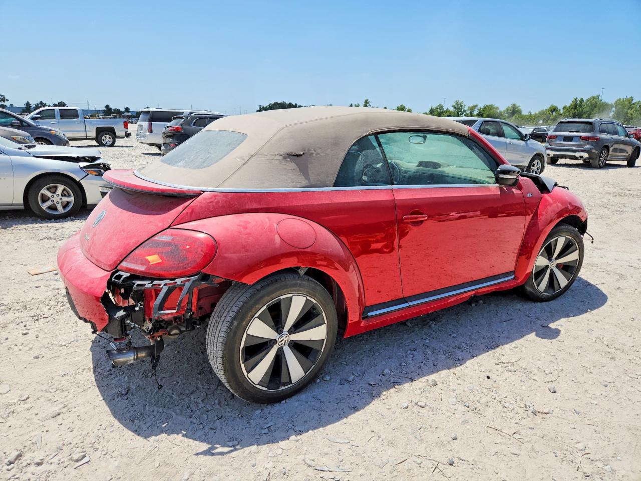 2015 Volkswagen Beetle R-line Red vin: 3VW7T7AT2FM810241