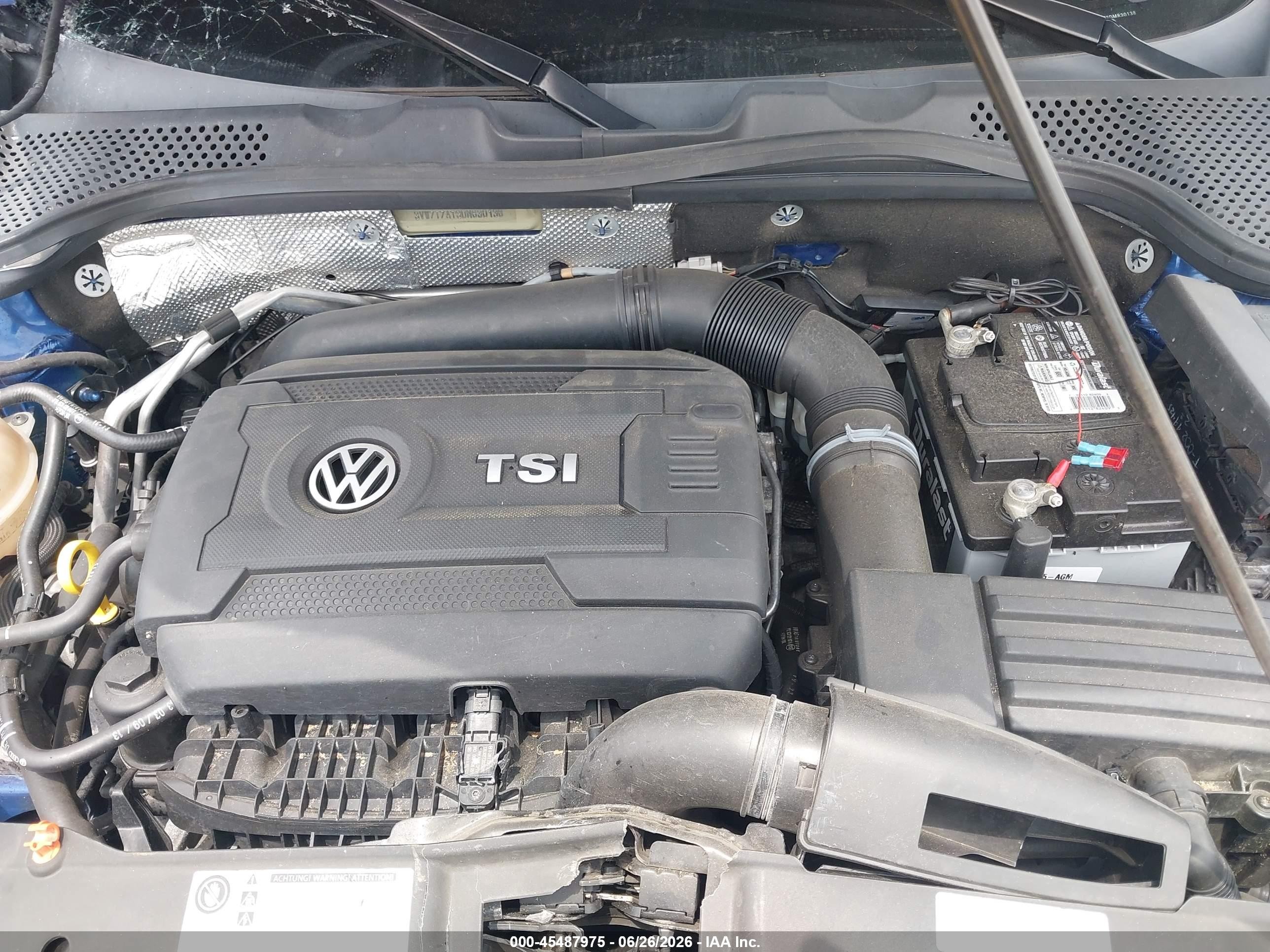 2013 Volkswagen Beetle 2.0t Blue vin: 3VW7T7AT3DM830138