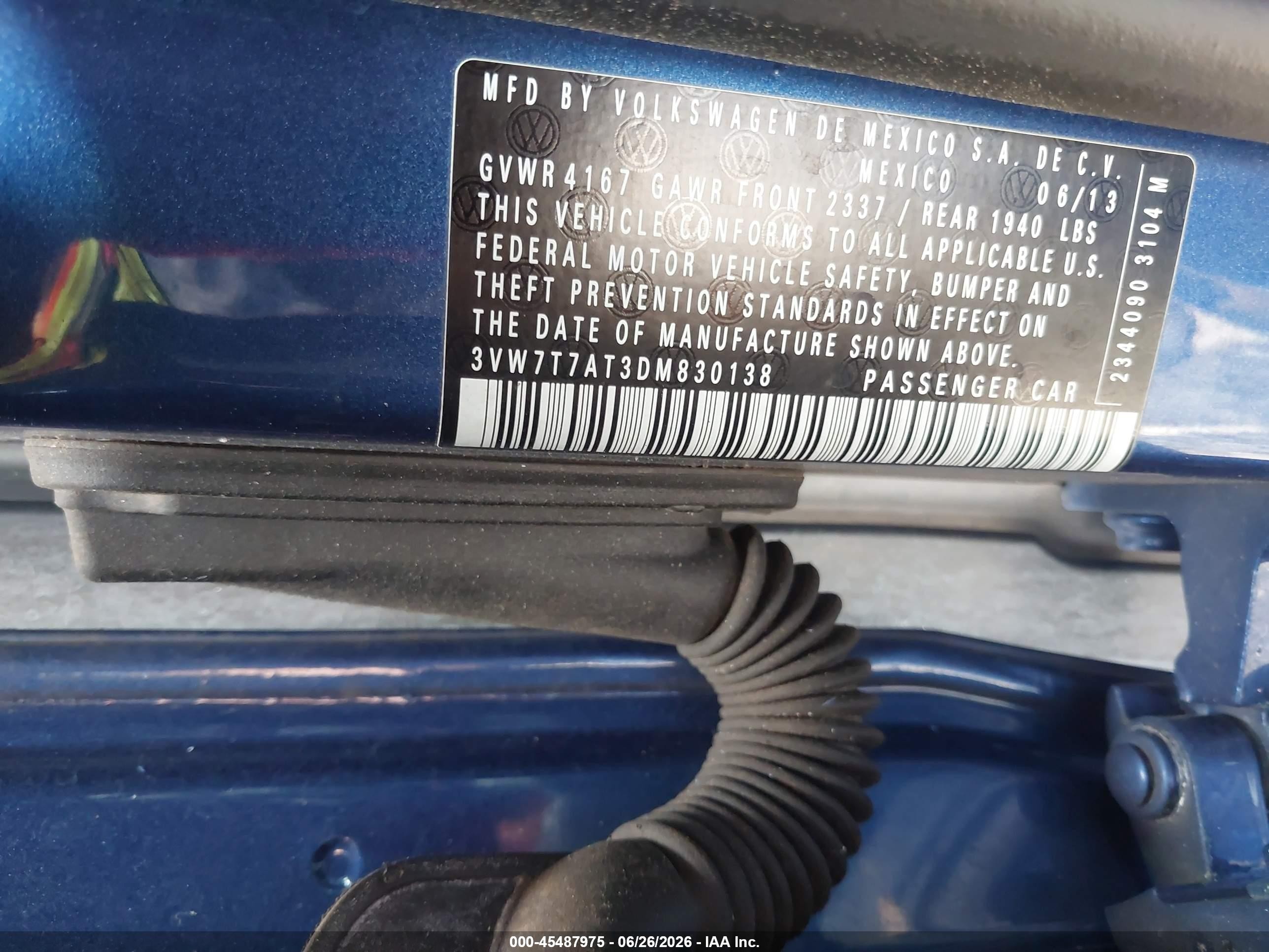 2013 Volkswagen Beetle 2.0t Blue vin: 3VW7T7AT3DM830138