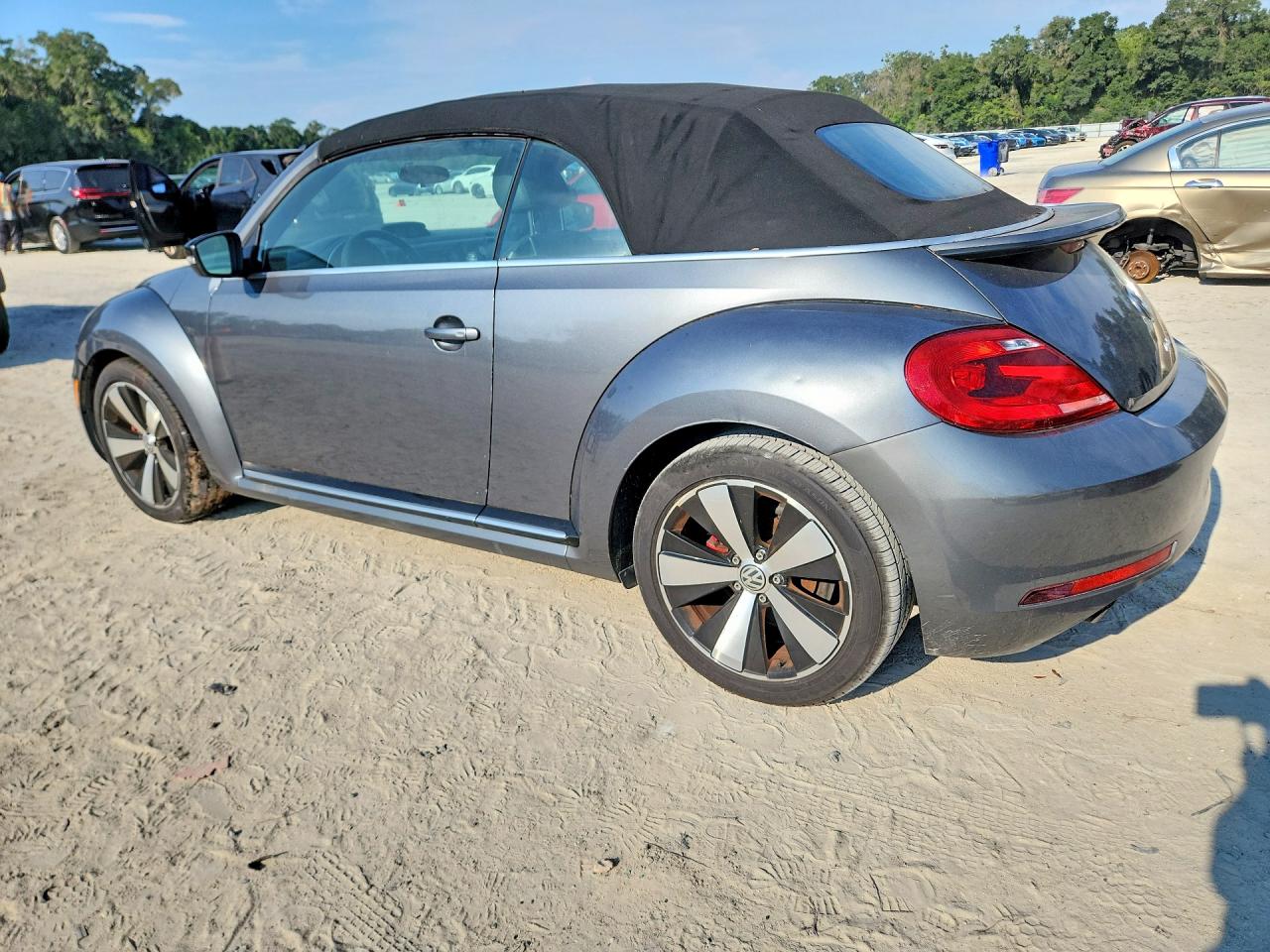 2013 Volkswagen Beetle Turbo Gray vin: 3VW7T7AT4DM822744