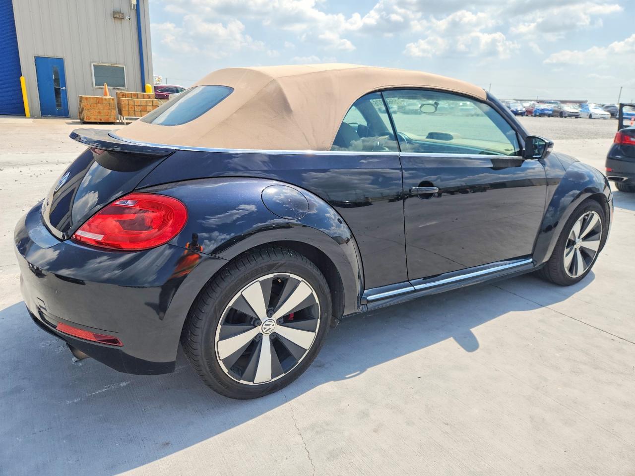 2013 Volkswagen Beetle Turbo Black vin: 3VW7T7AT5DM822221