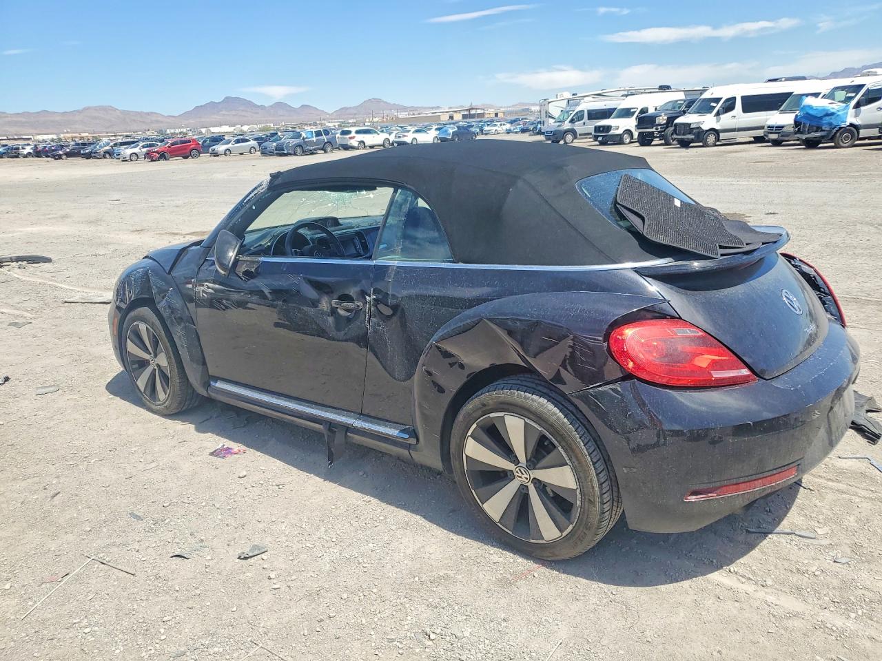 2013 Volkswagen Beetle Turbo Black vin: 3VW7T7AT5DM833509