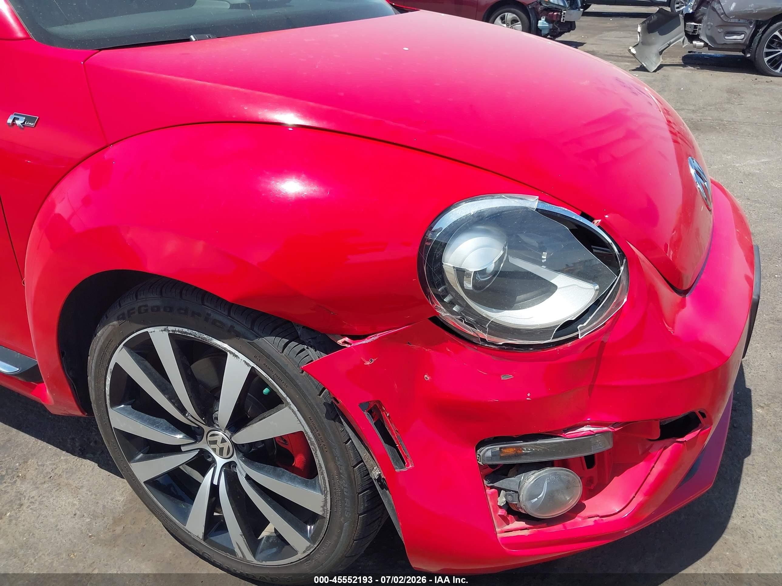 2015 Volkswagen Beetle 2.0t R-line Красный vin: 3VW7T7AT7FM815600