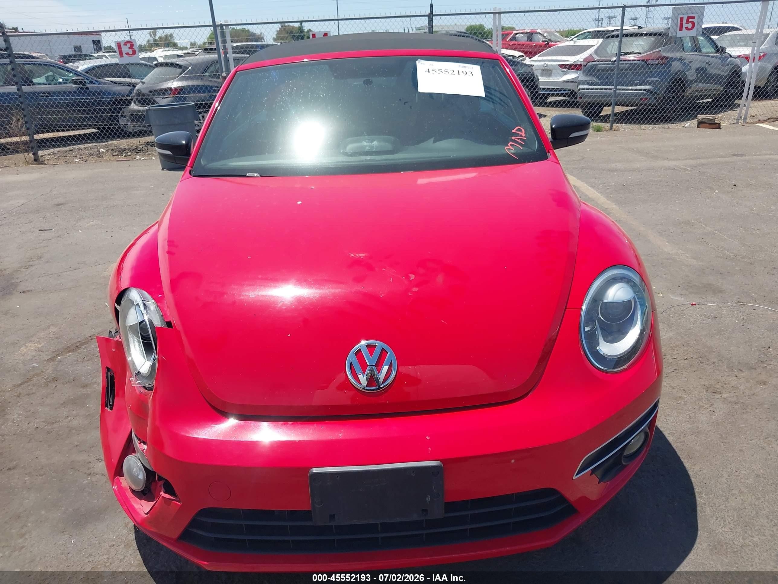 2015 Volkswagen Beetle 2.0t R-line Красный vin: 3VW7T7AT7FM815600