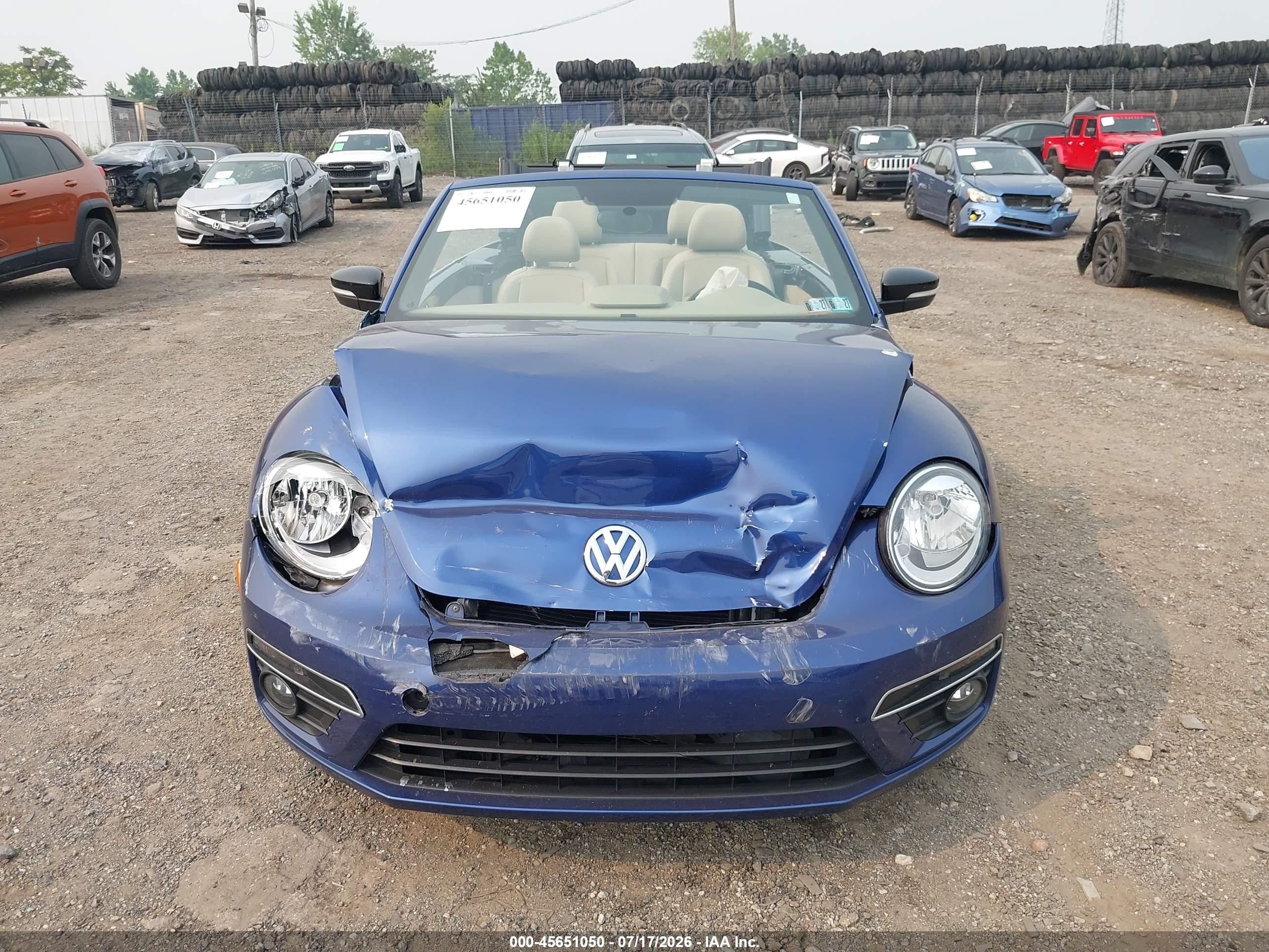 2013 Volkswagen Beetle 2.0t Blue vin: 3VW7T7ATXDM830766