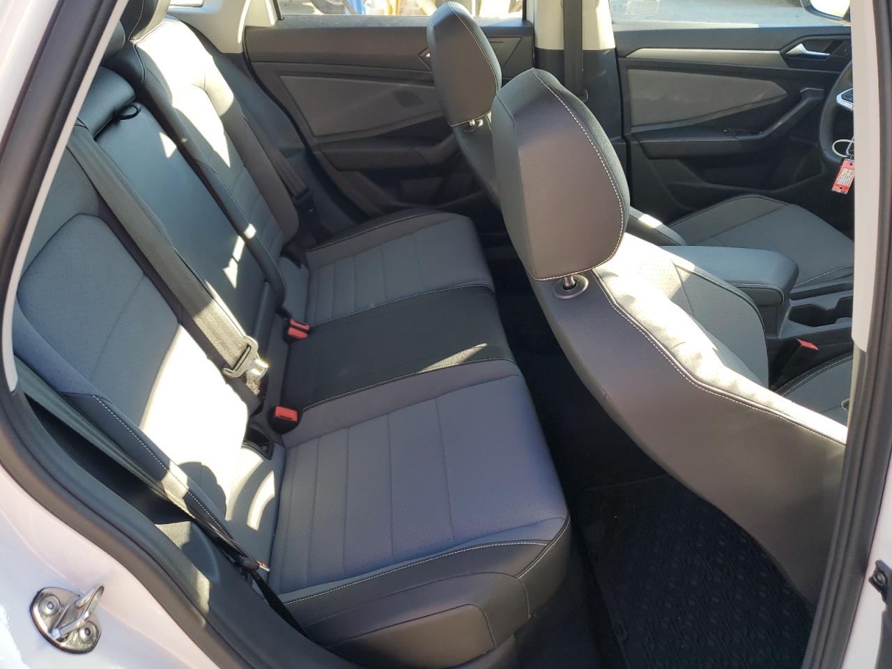 2025 Volkswagen Jetta Se Белый vin: 3VW7X7BU9SM013653