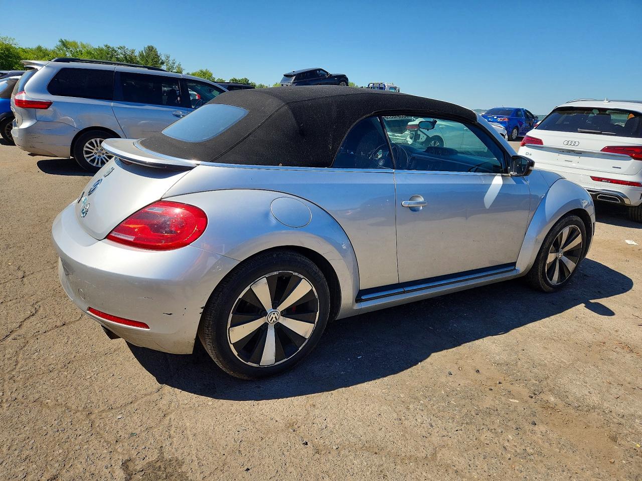 2013 Volkswagen Beetle Turbo Silver vin: 3VW8A7AT1DM812697
