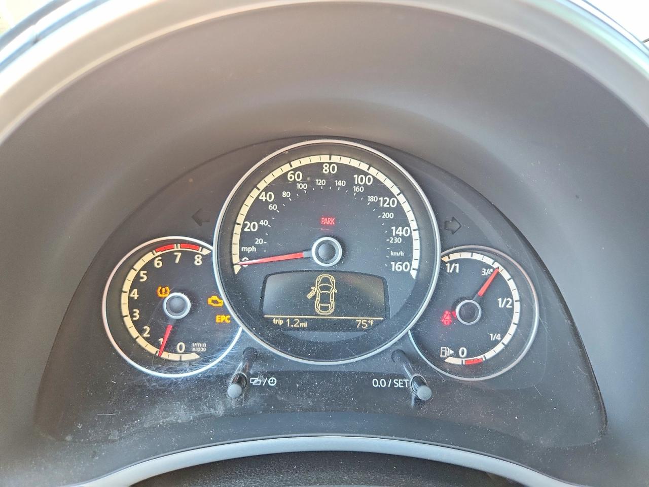 2013 Volkswagen Beetle Turbo Silver vin: 3VW8A7AT1DM812697
