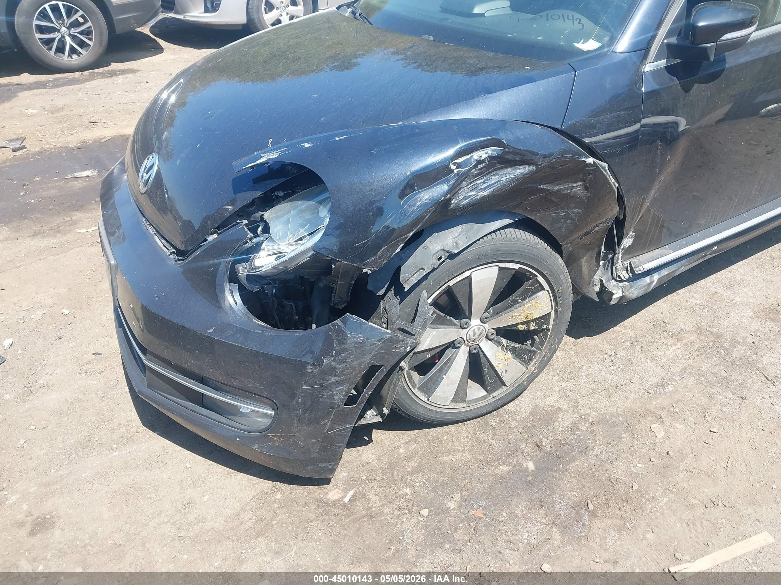 2013 Volkswagen Beetle Turbo Черный vin: 3VW8A7ATXDM811337