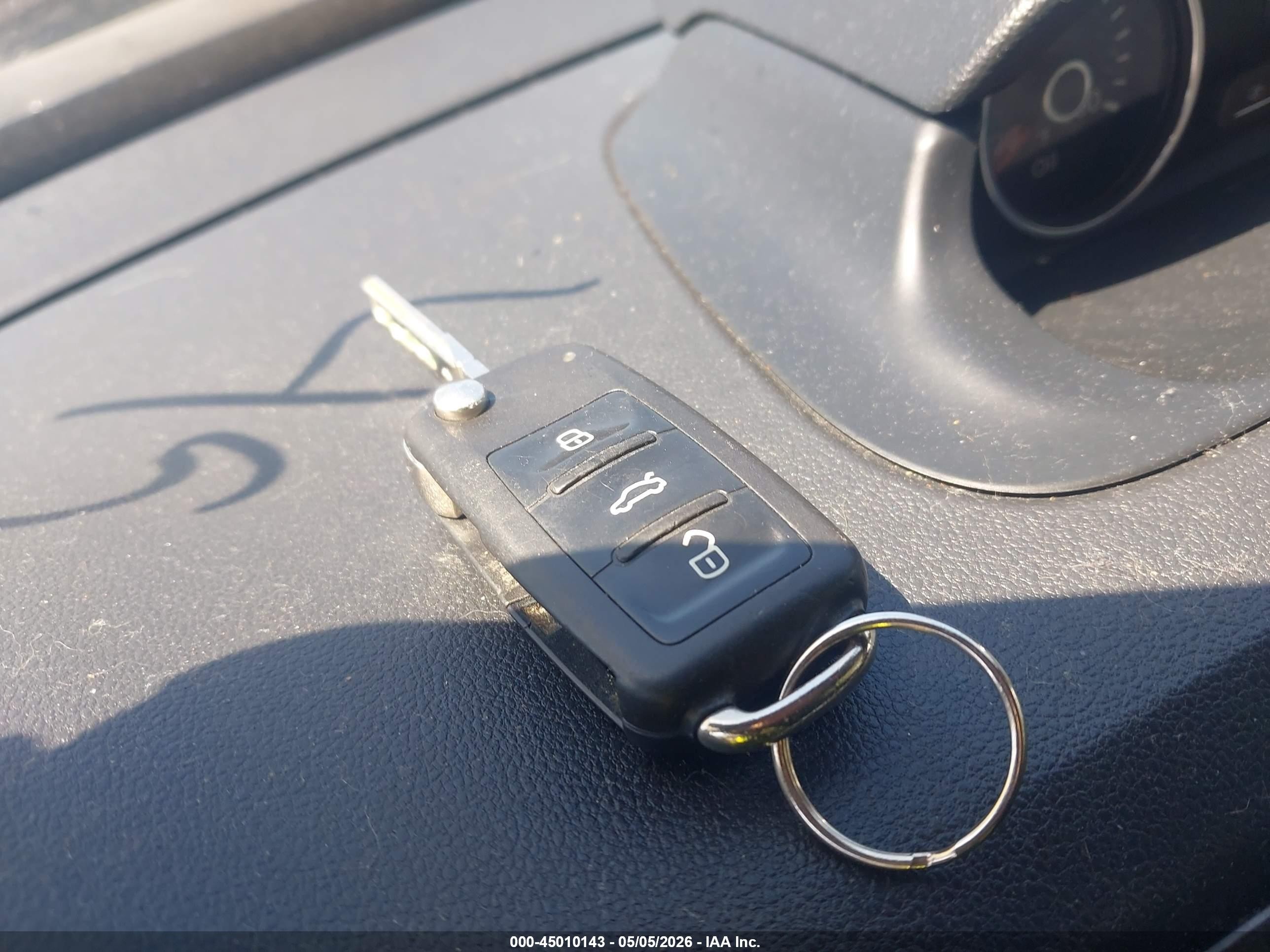 2013 Volkswagen Beetle Turbo Черный vin: 3VW8A7ATXDM811337