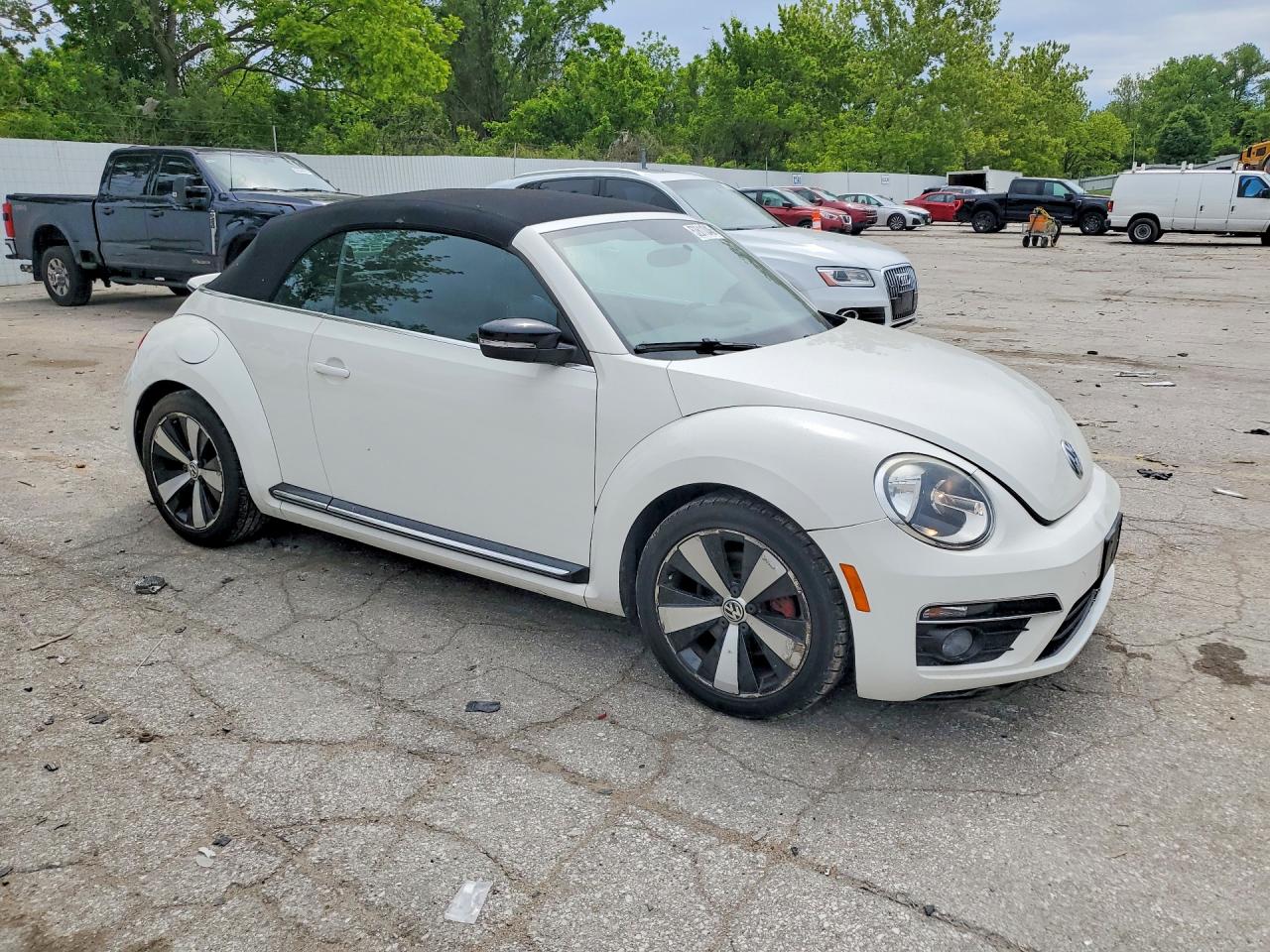 2013 Volkswagen Beetle Turbo White vin: 3VW8T7AT4DM831576