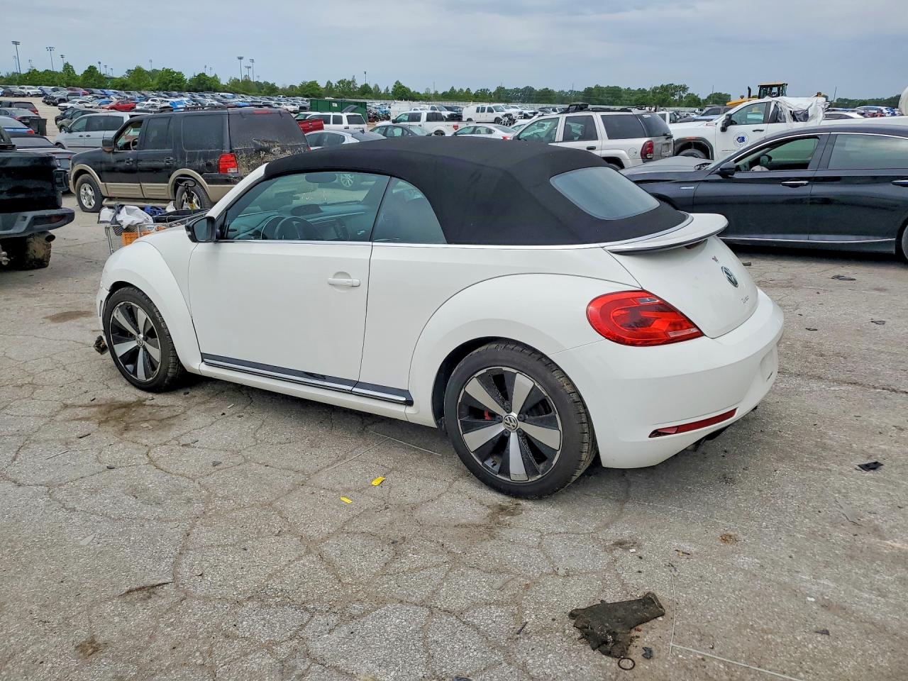 2013 Volkswagen Beetle Turbo White vin: 3VW8T7AT4DM831576