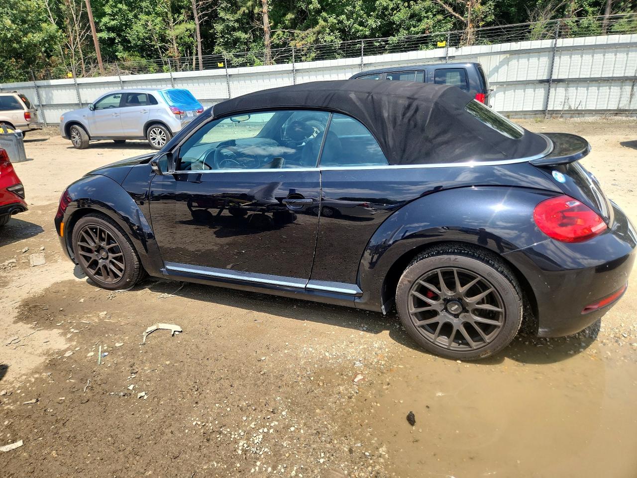 2013 Volkswagen Beetle Turbo Black vin: 3VW8T7AT6DM819607