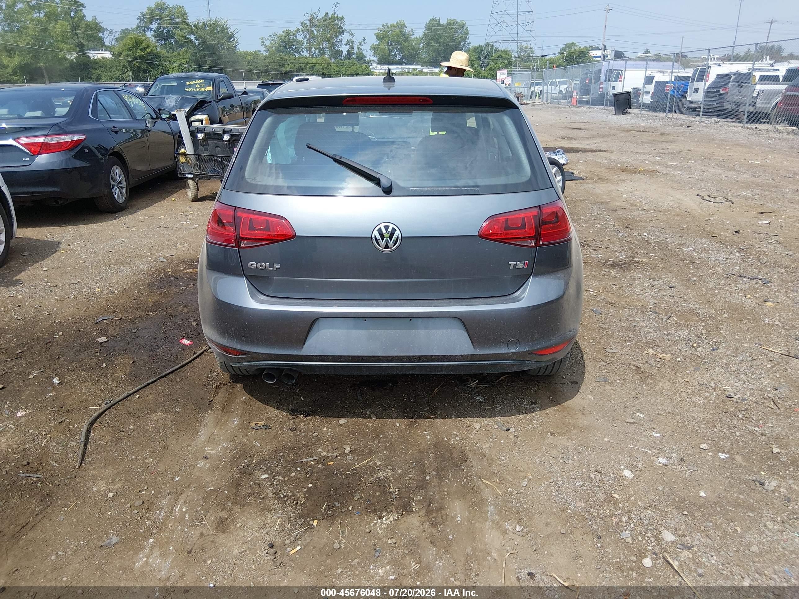 2015 Volkswagen Golf Tsi S 2-door Gray vin: 3VW917AU5FM057733