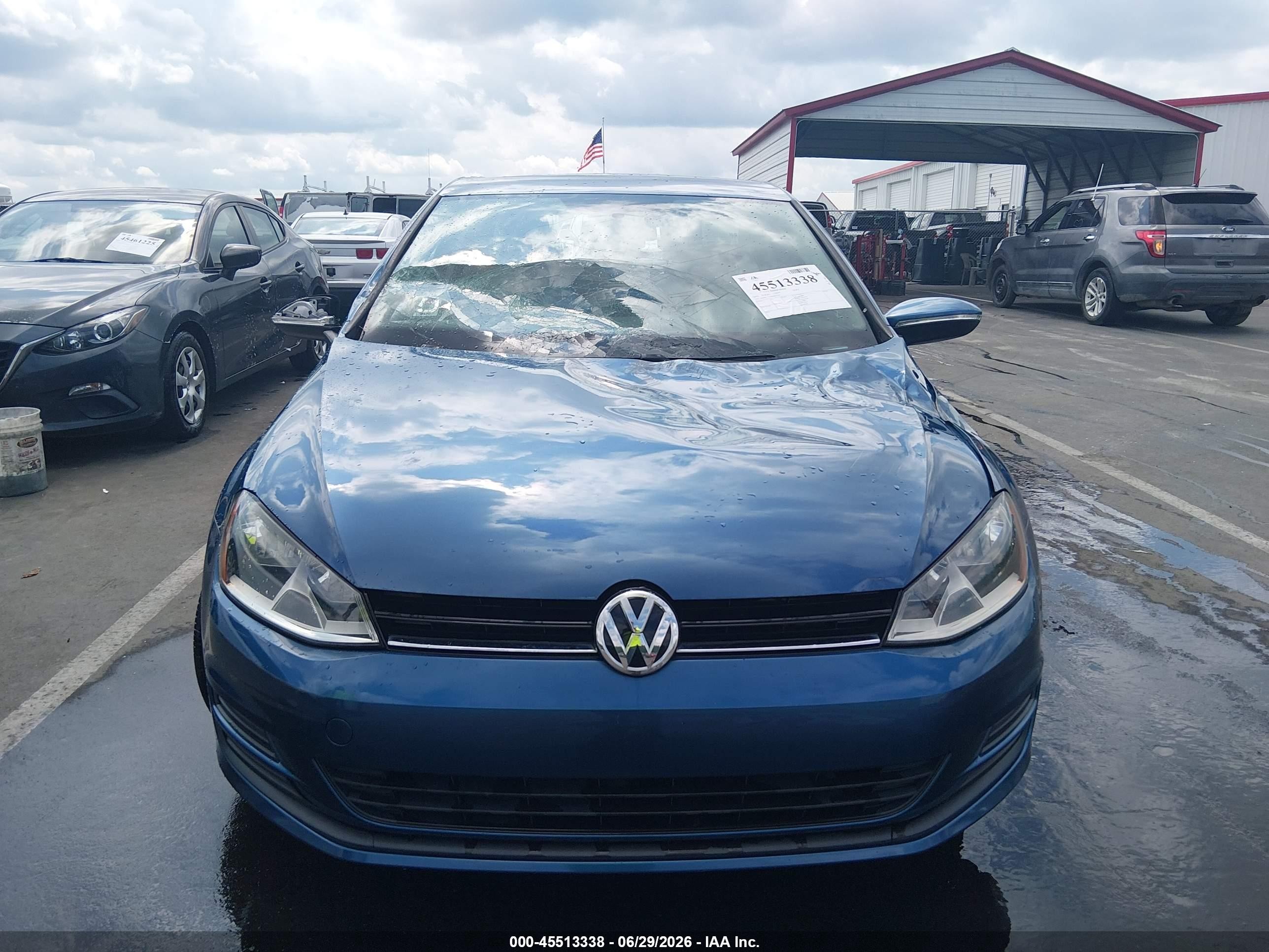 2015 Volkswagen Golf Tsi S 2-door Blue vin: 3VW917AUXFM067528