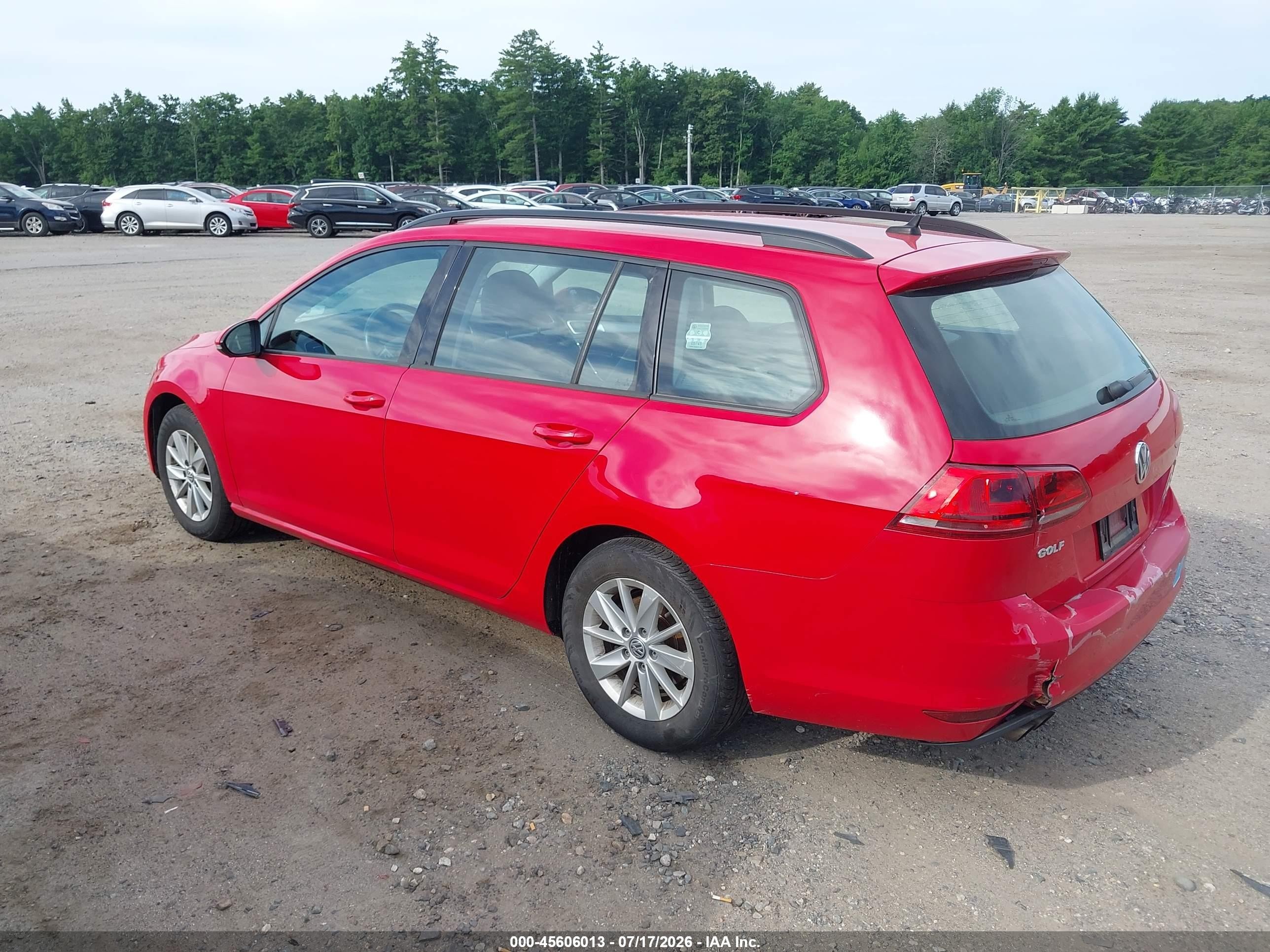 2015 Volkswagen Golf Sportwagen Tsi S 4-door Red vin: 3VWA17AU2FM505889
