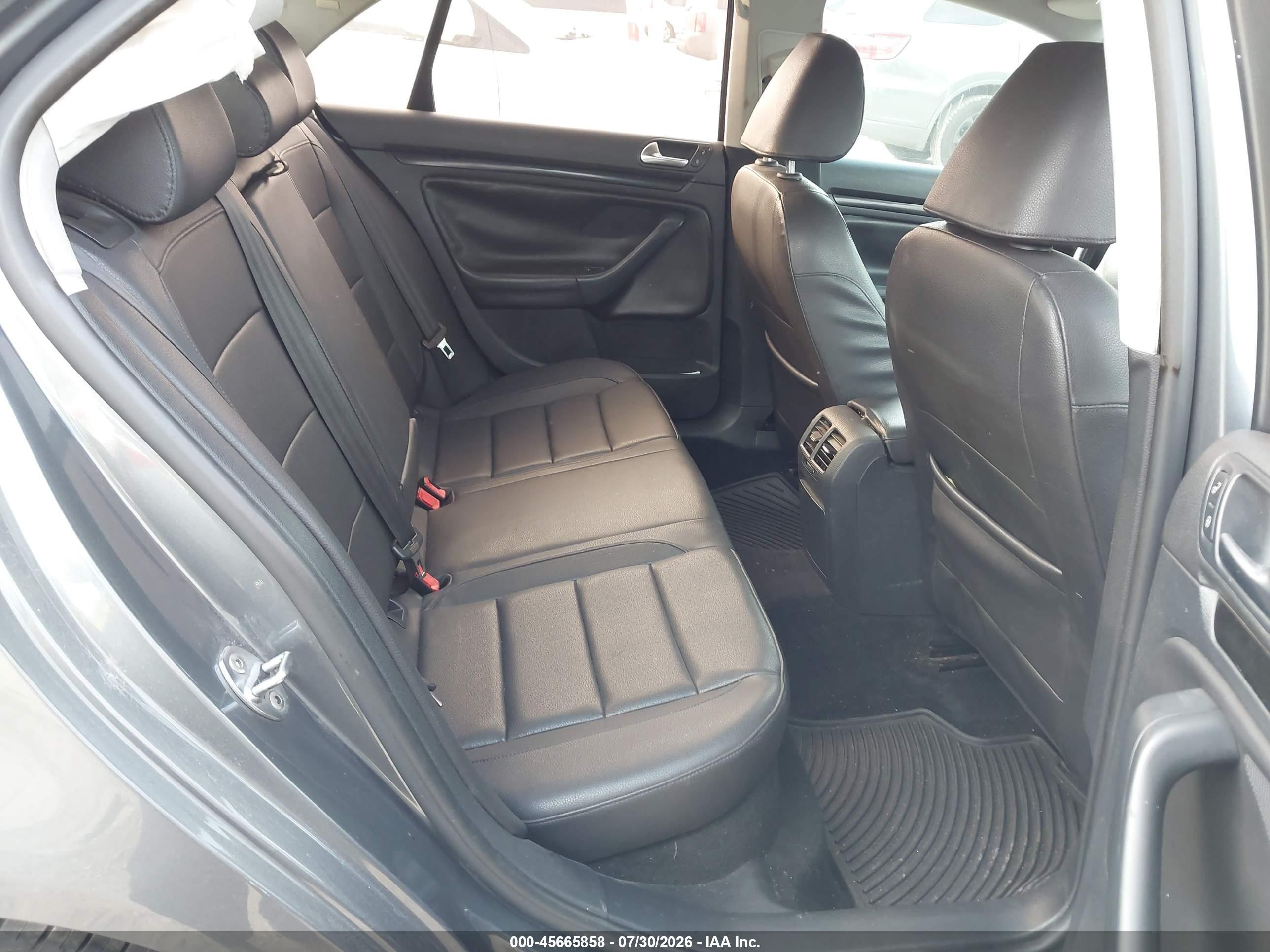 2010 Volkswagen Jetta Tdi Gray vin: 3VWAL7AJ3AM021528