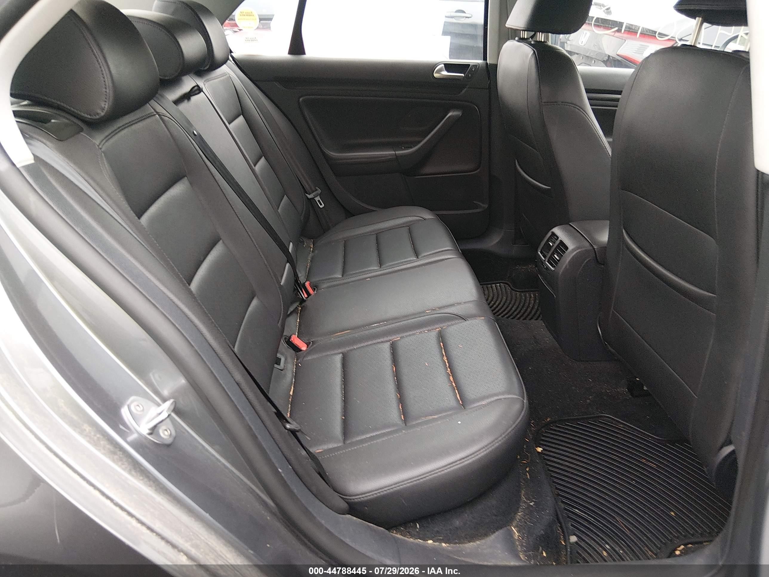 2010 Volkswagen Jetta Tdi Gray vin: 3VWAL7AJ6AM132428