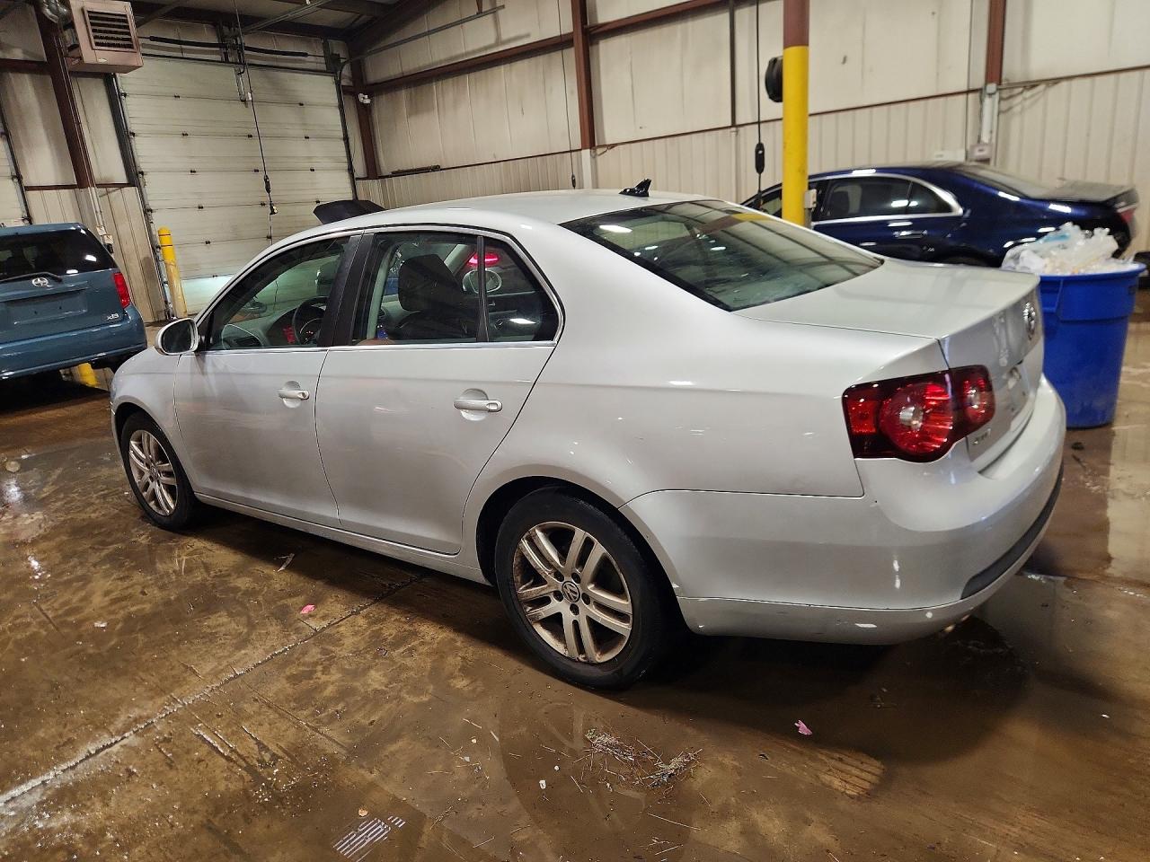 2009 Volkswagen Jetta Tdi Silver vin: 3VWAL81K49M141641