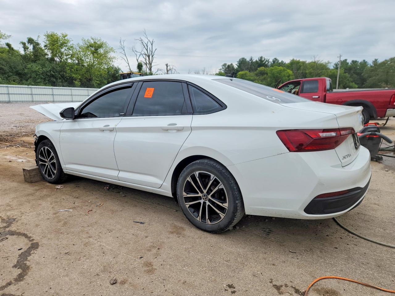 2024 Volkswagen Jetta Sport White vin: 3VWAM7BU5RM017319