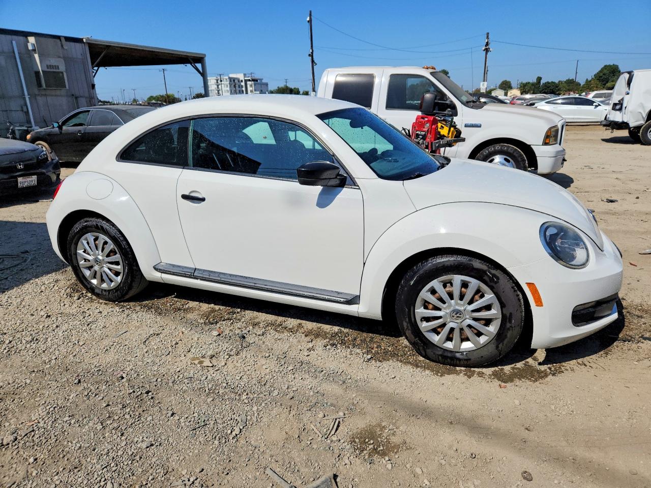 2012 Volkswagen Beetle White vin: 3VWAP7AT5CM648532