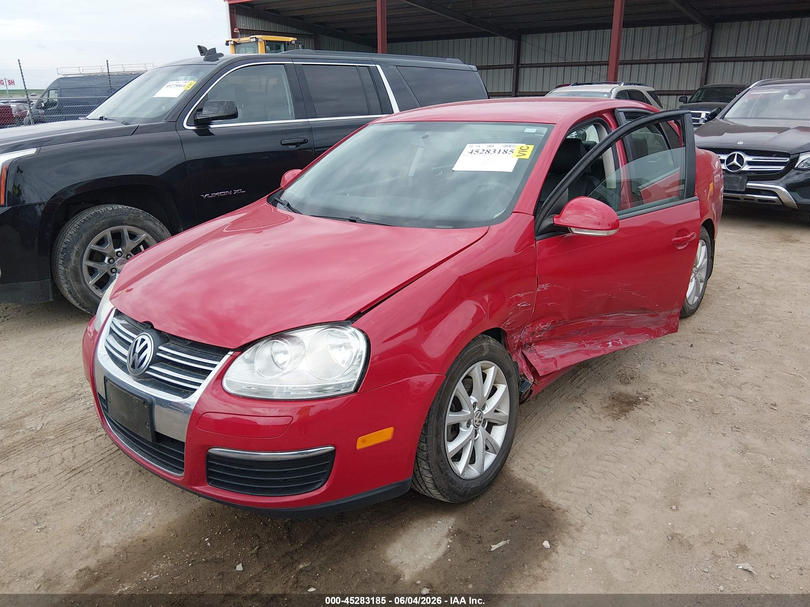 2010 Volkswagen Jetta Limited Edition Red vin: 3VWAX7AJ1AM109837