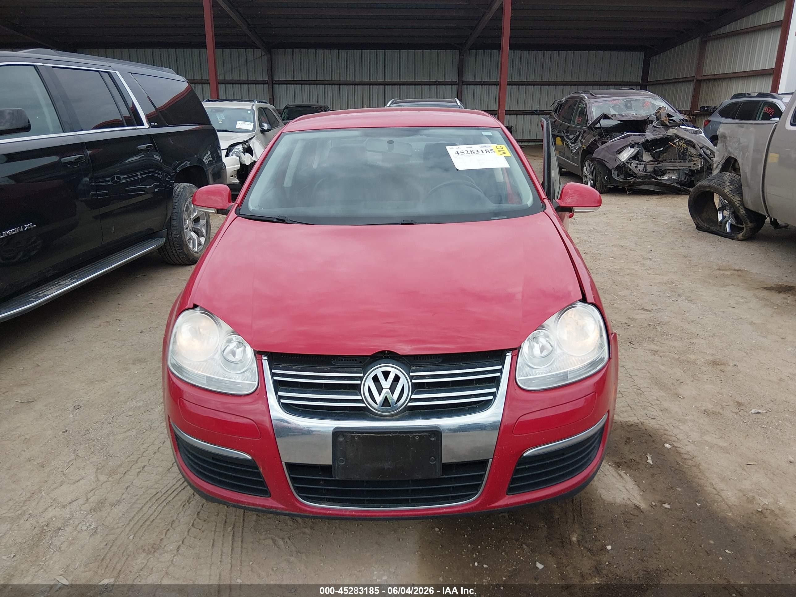 2010 Volkswagen Jetta Limited Edition Red vin: 3VWAX7AJ1AM109837