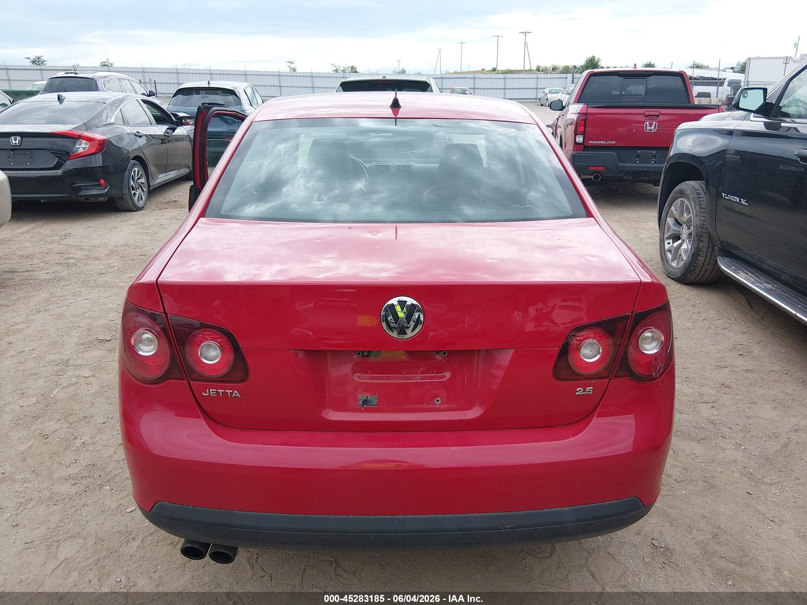2010 Volkswagen Jetta Limited Edition Red vin: 3VWAX7AJ1AM109837