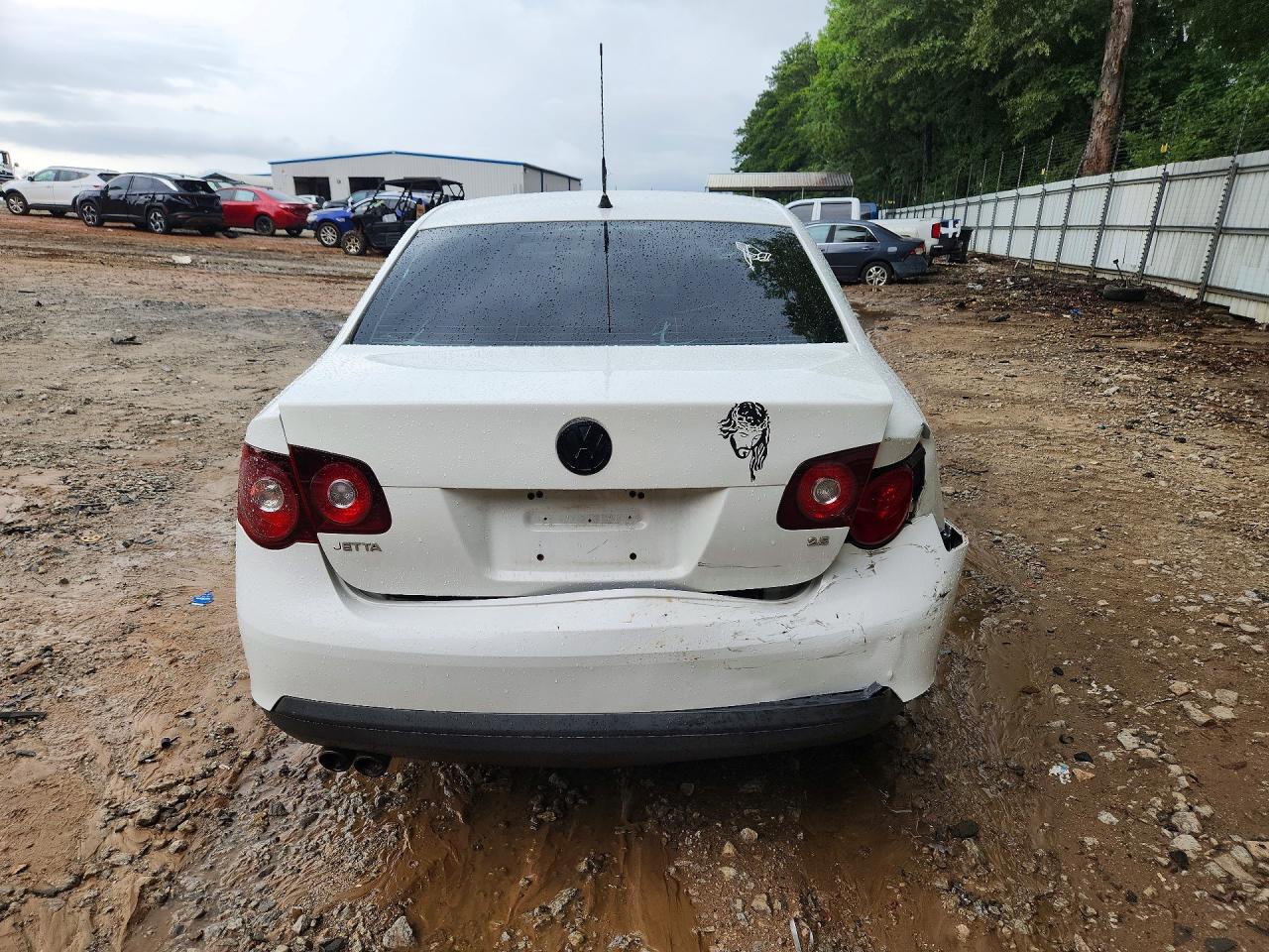 2010 Volkswagen Jetta Limited White vin: 3VWAX7AJ2AM153152