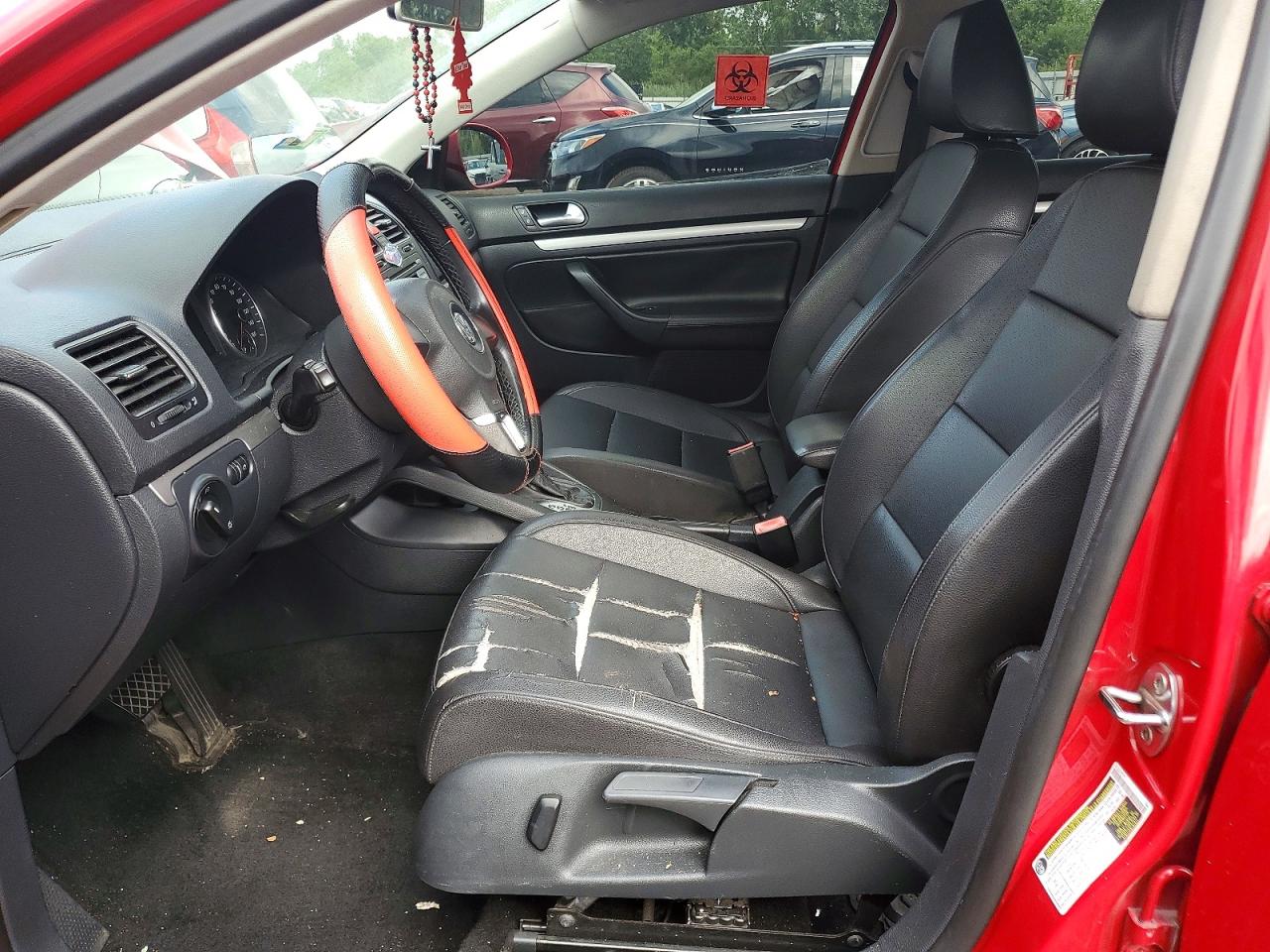 2010 Volkswagen Jetta Limited Красный vin: 3VWAX7AJ5AM117178