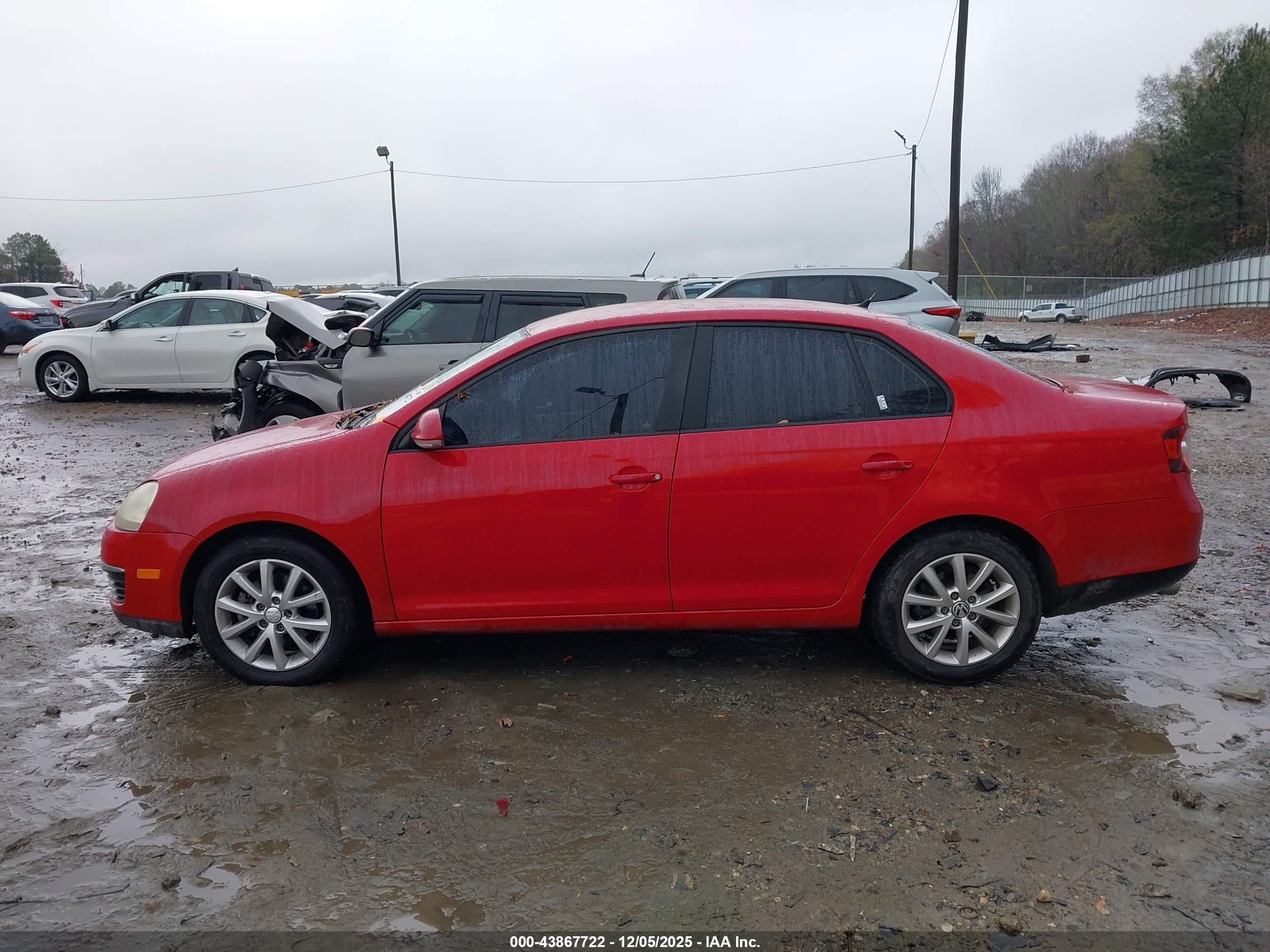 2010 Volkswagen Jetta Limited Edition Red vin: 3VWAX7AJ7AM164647
