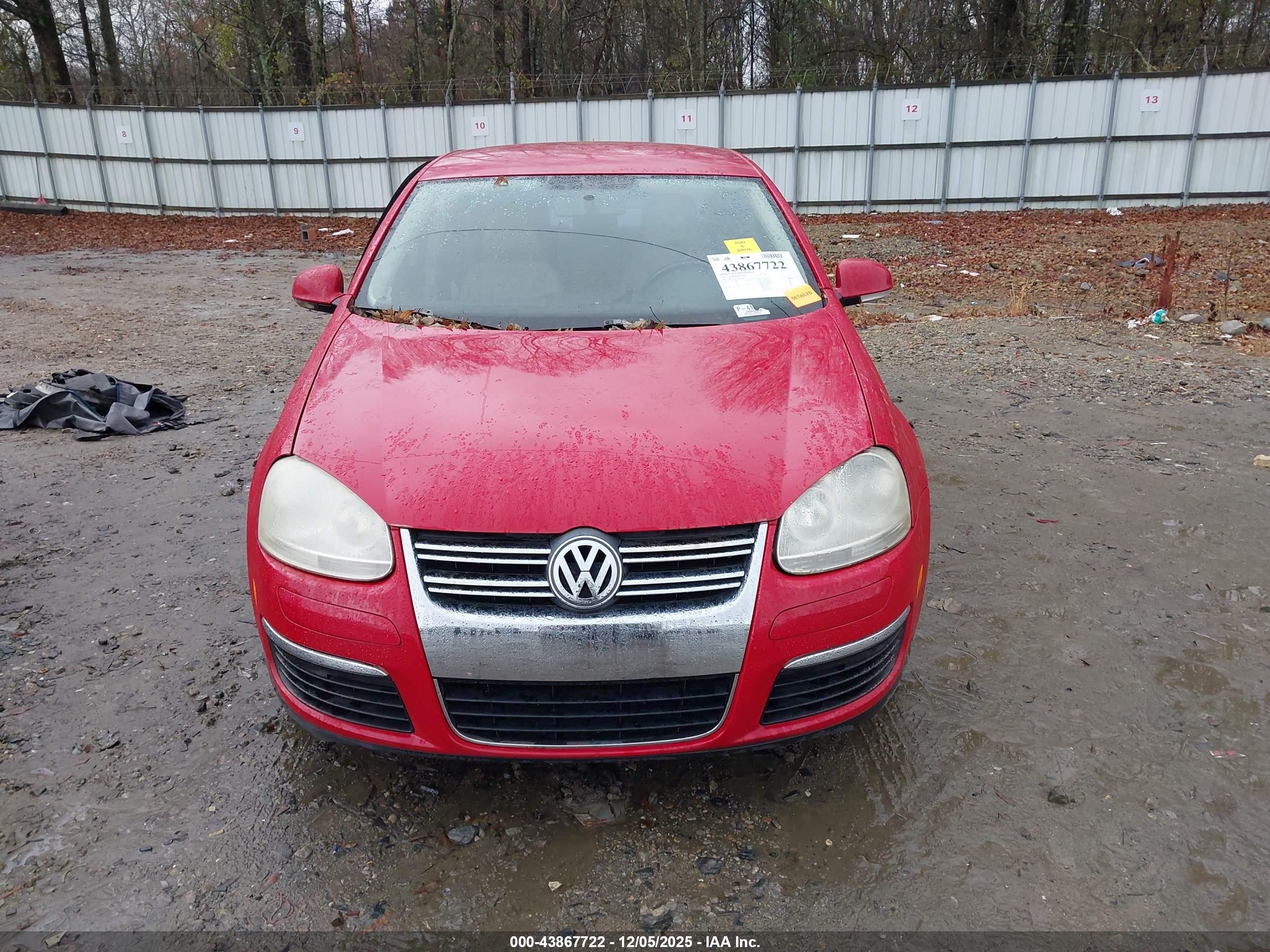 2010 Volkswagen Jetta Limited Edition Red vin: 3VWAX7AJ7AM164647