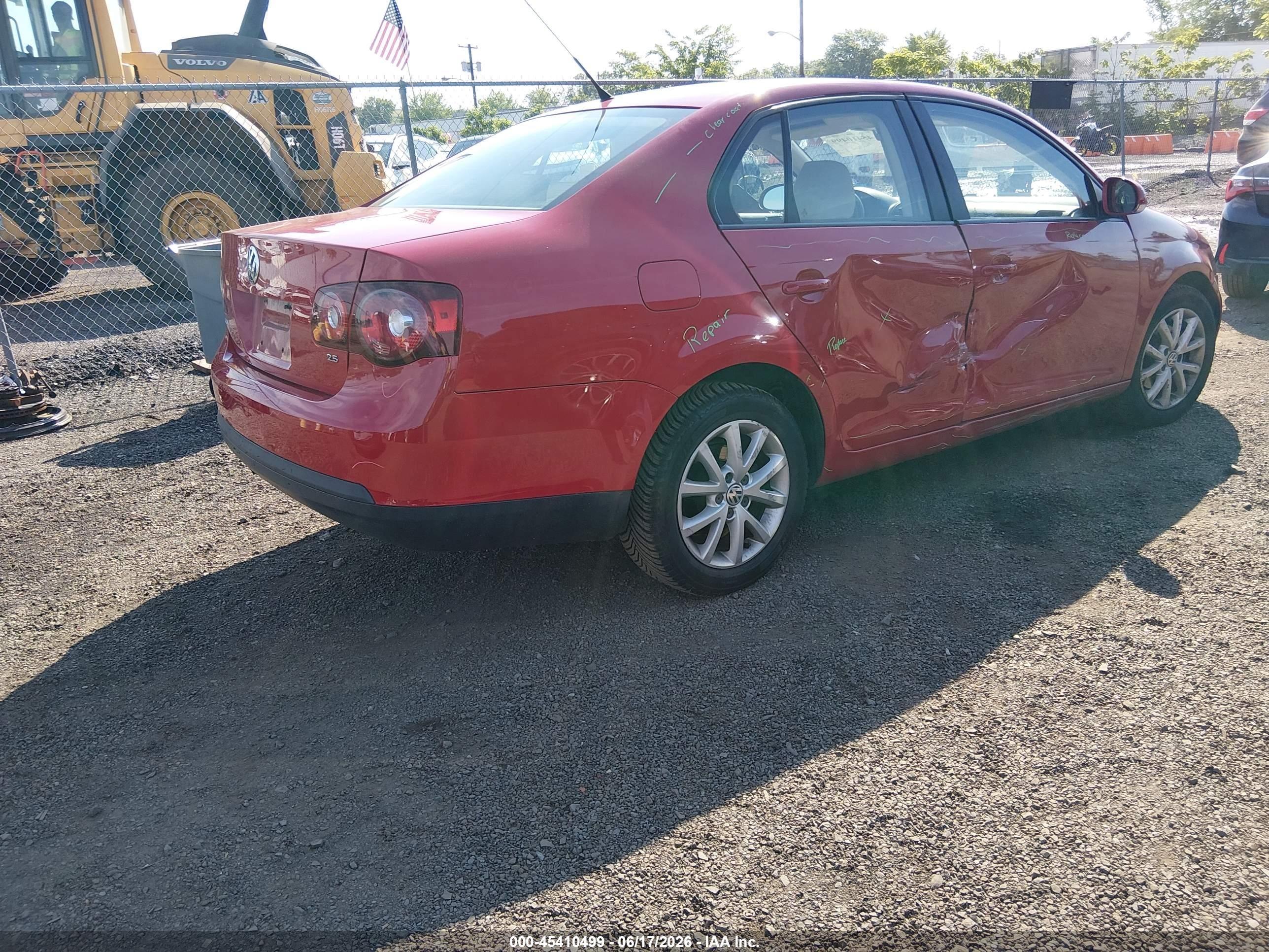 2010 Volkswagen Jetta Limited Edition Red vin: 3VWAX7AJ9AM123369