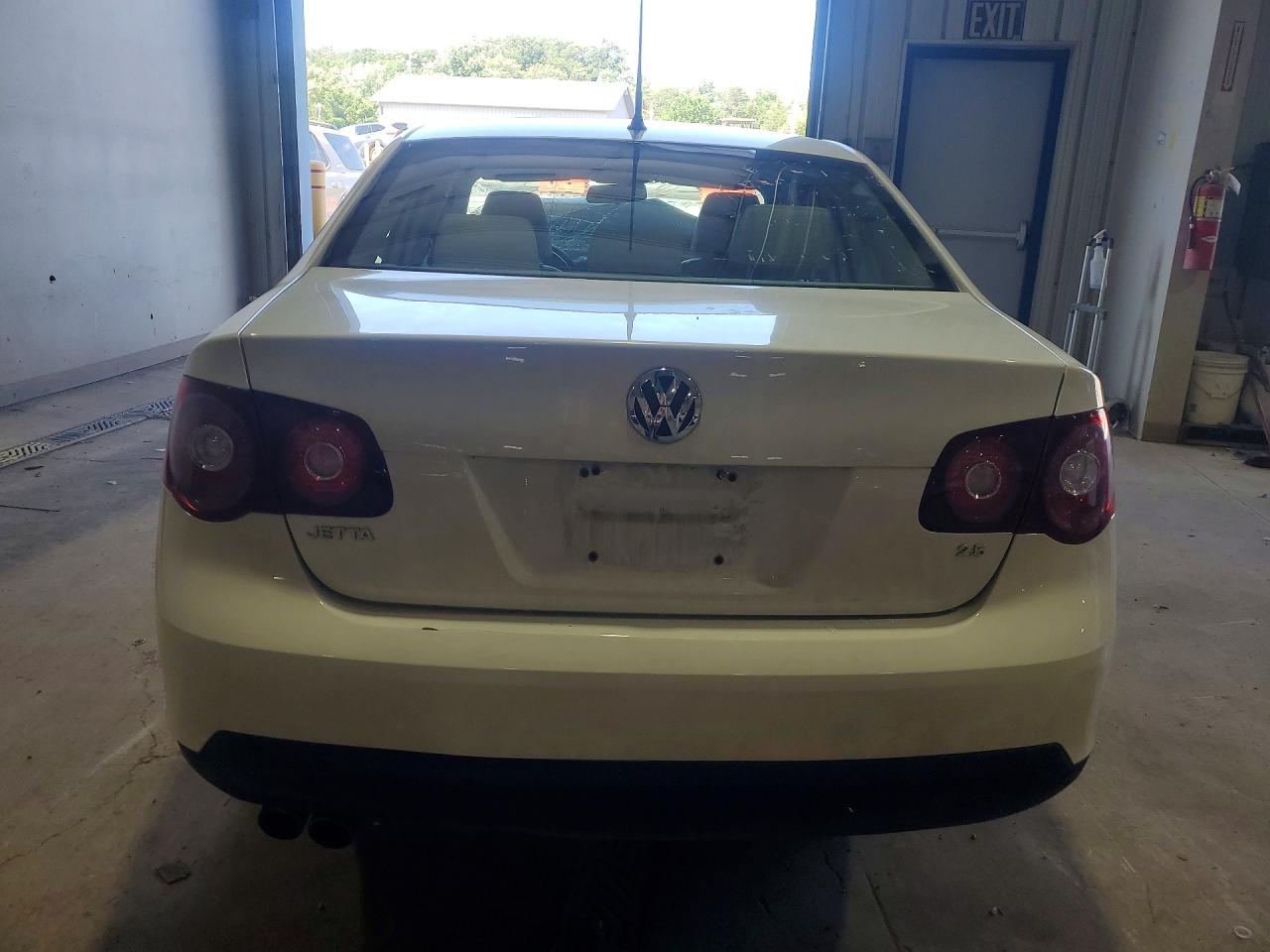 2010 Volkswagen Jetta Limited White vin: 3VWAX7AJXAM153058