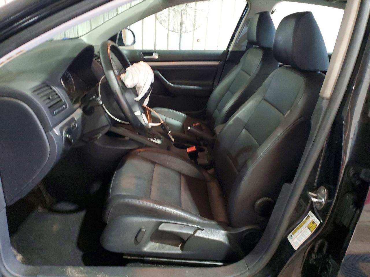 2010 Volkswagen Jetta Limited Black vin: 3VWAZ7AJ3AM135706