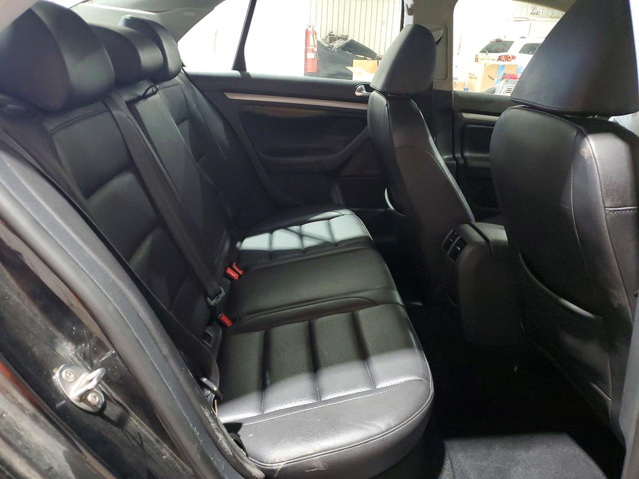 2010 Volkswagen Jetta Limited Black vin: 3VWAZ7AJ3AM135706