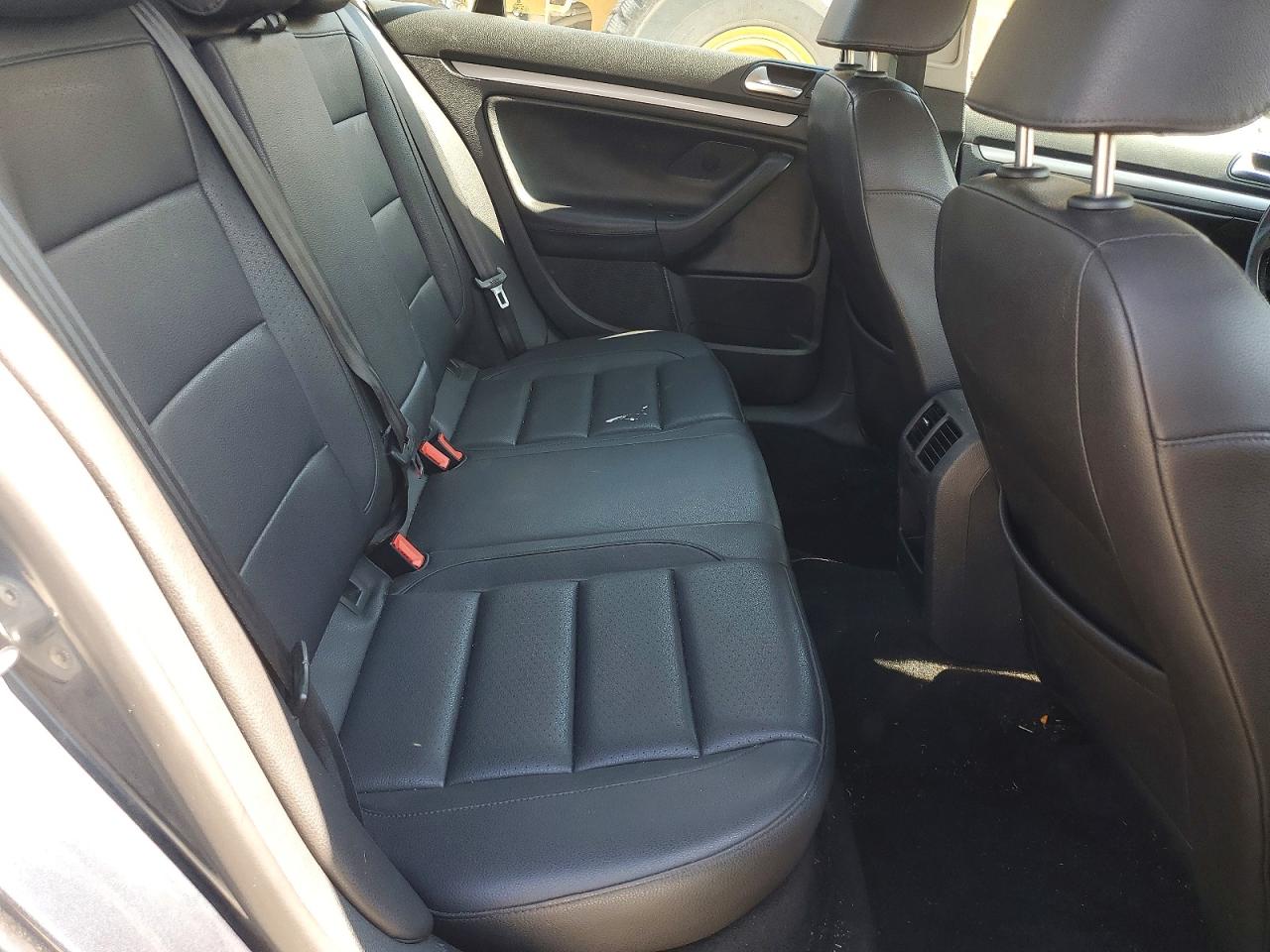 2010 Volkswagen Jetta Limited Blue vin: 3VWAZ7AJ5AM094723