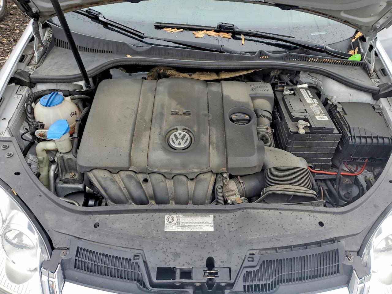 2010 Volkswagen Jetta Silver vin: 3VWAZ7AJ5AM127123