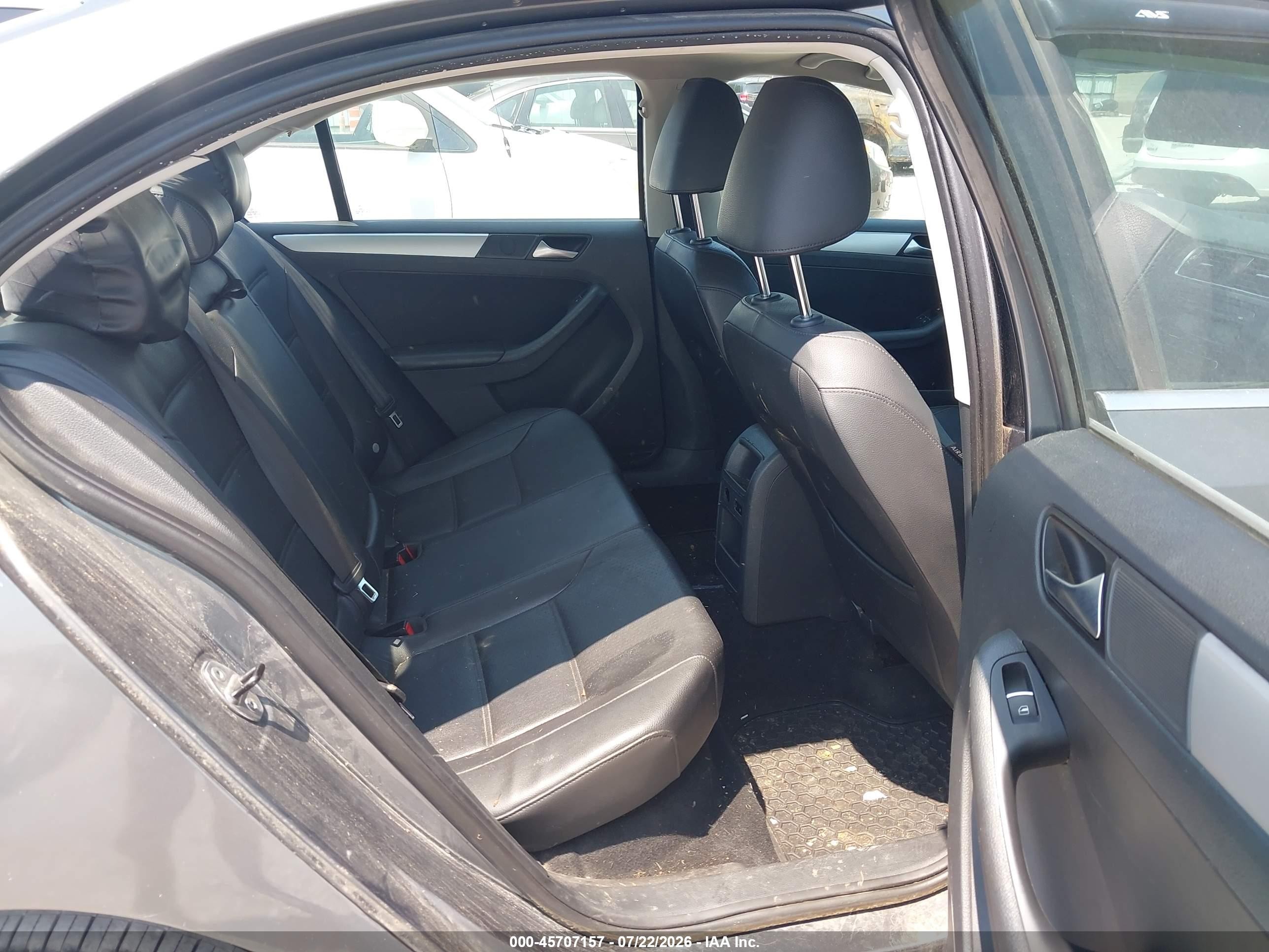 2014 Volkswagen Jetta 1.8t Se Gray vin: 3VWB07AJ3EM203412