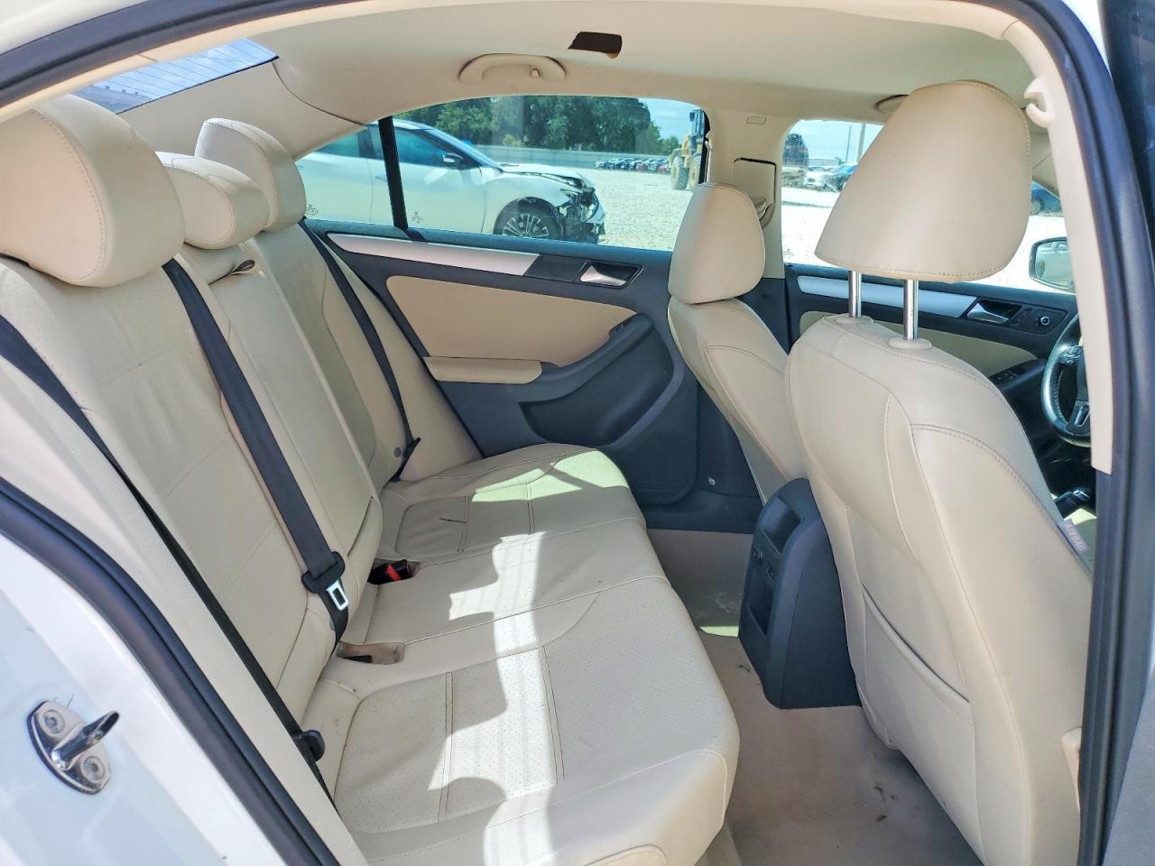 2014 Volkswagen Jetta Se White vin: 3VWB07AJ4EM415218
